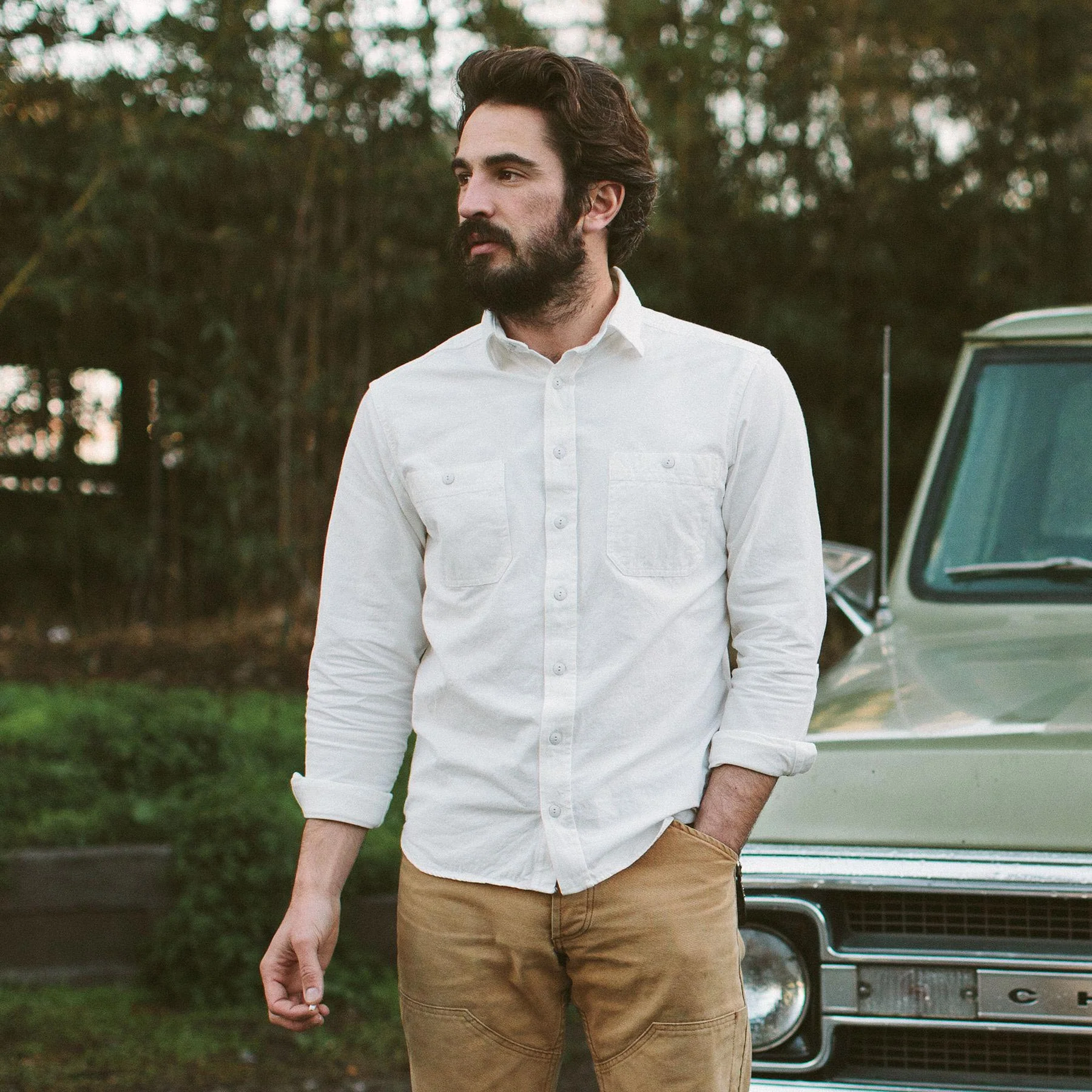 The California in White Everyday Chambray - Image 2
