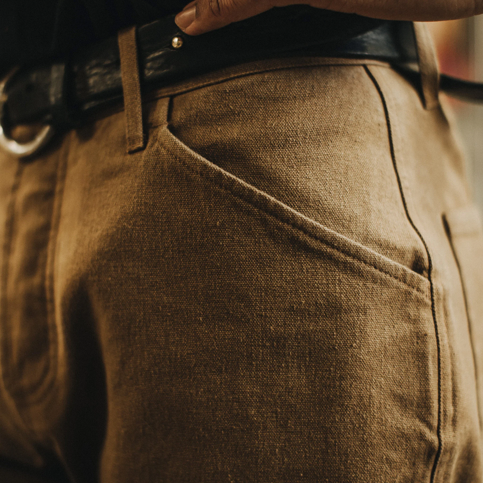 The Camp Pant in British Khaki Boss Duck - Image 4