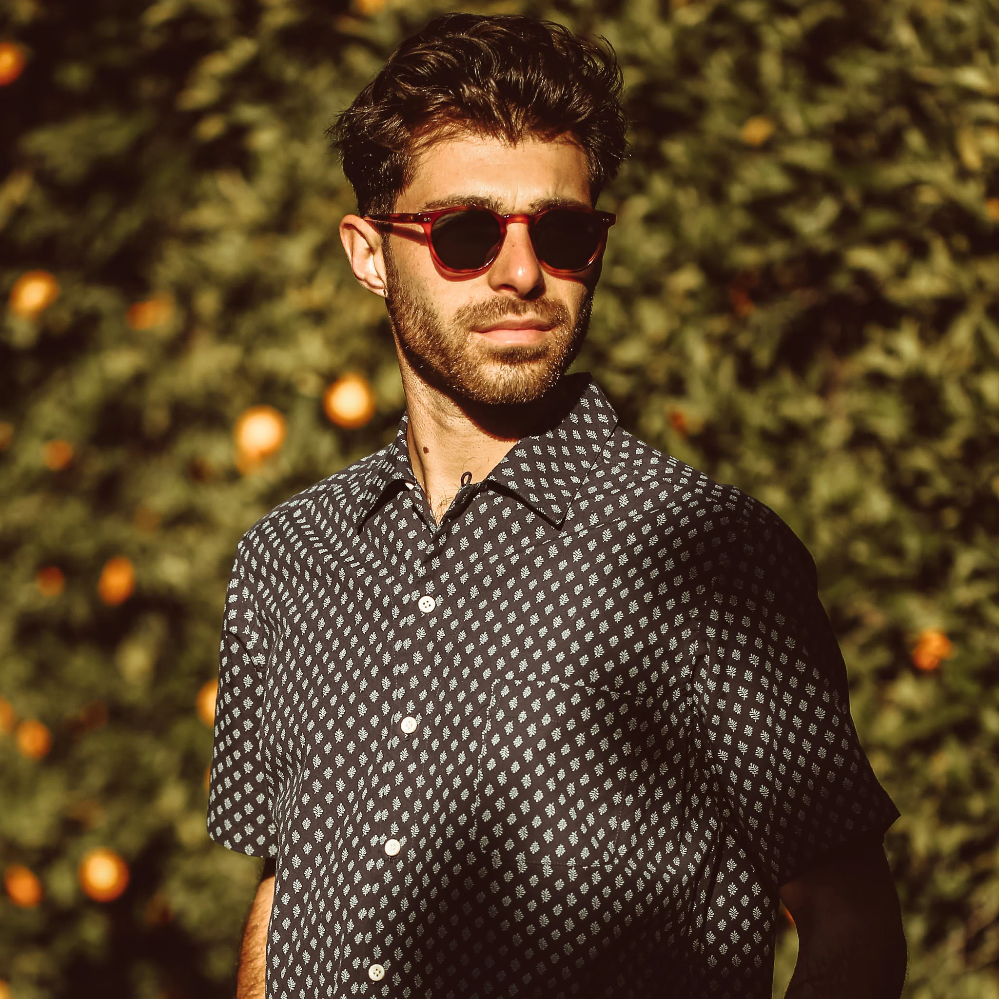 The Short Sleeve Hawthorne in Navy Floral - Image 2