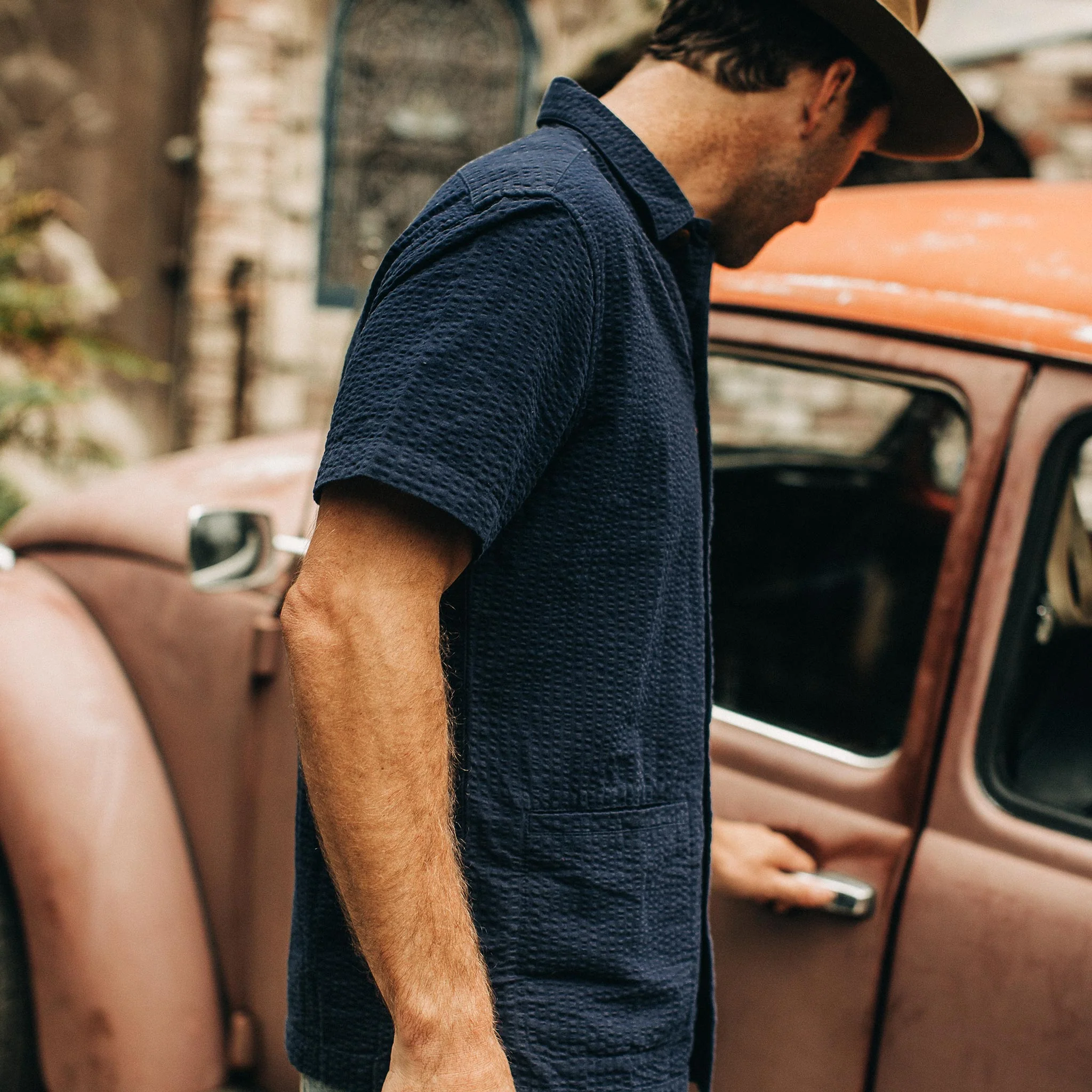 The Caravan Shirt in Navy Seersucker - Image 4