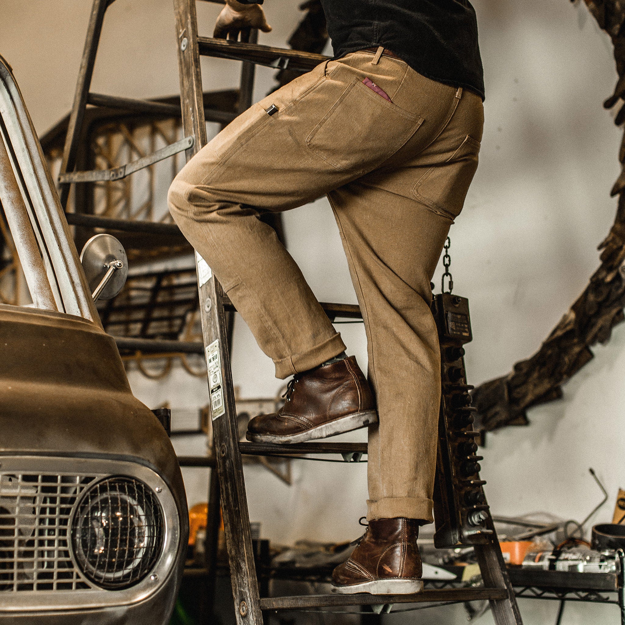 The Chore Pant in British Khaki Boss Duck - Image 6