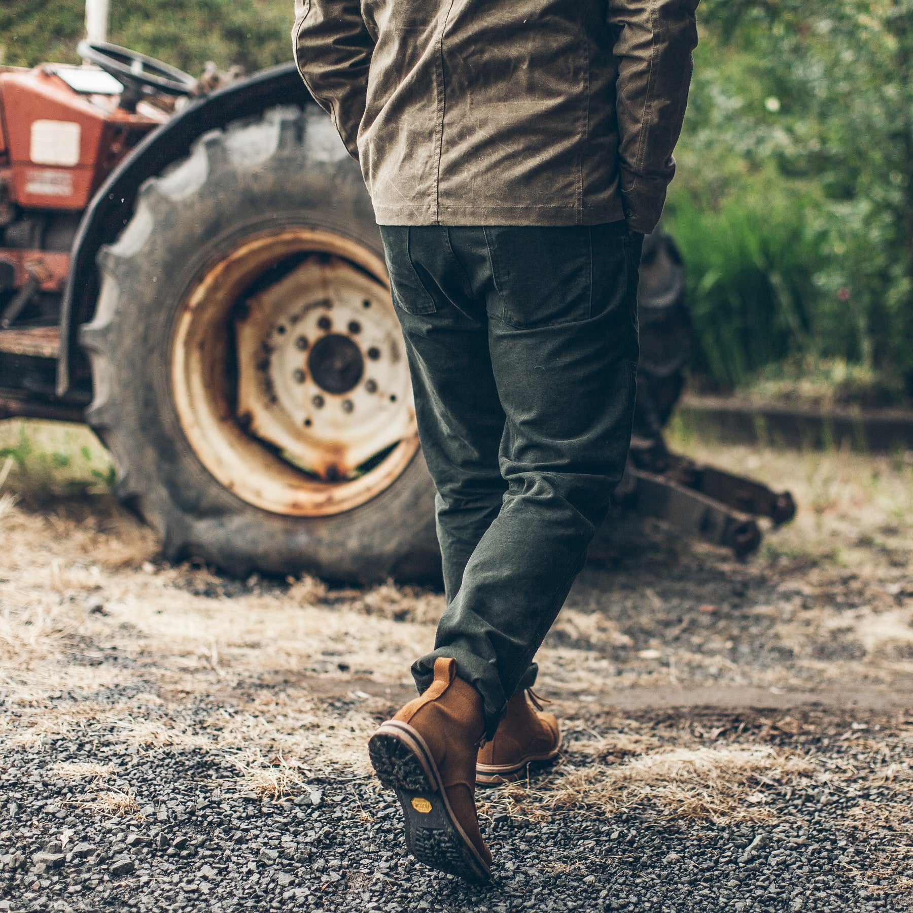 The Chore Pant in Washed Olive - Image 5