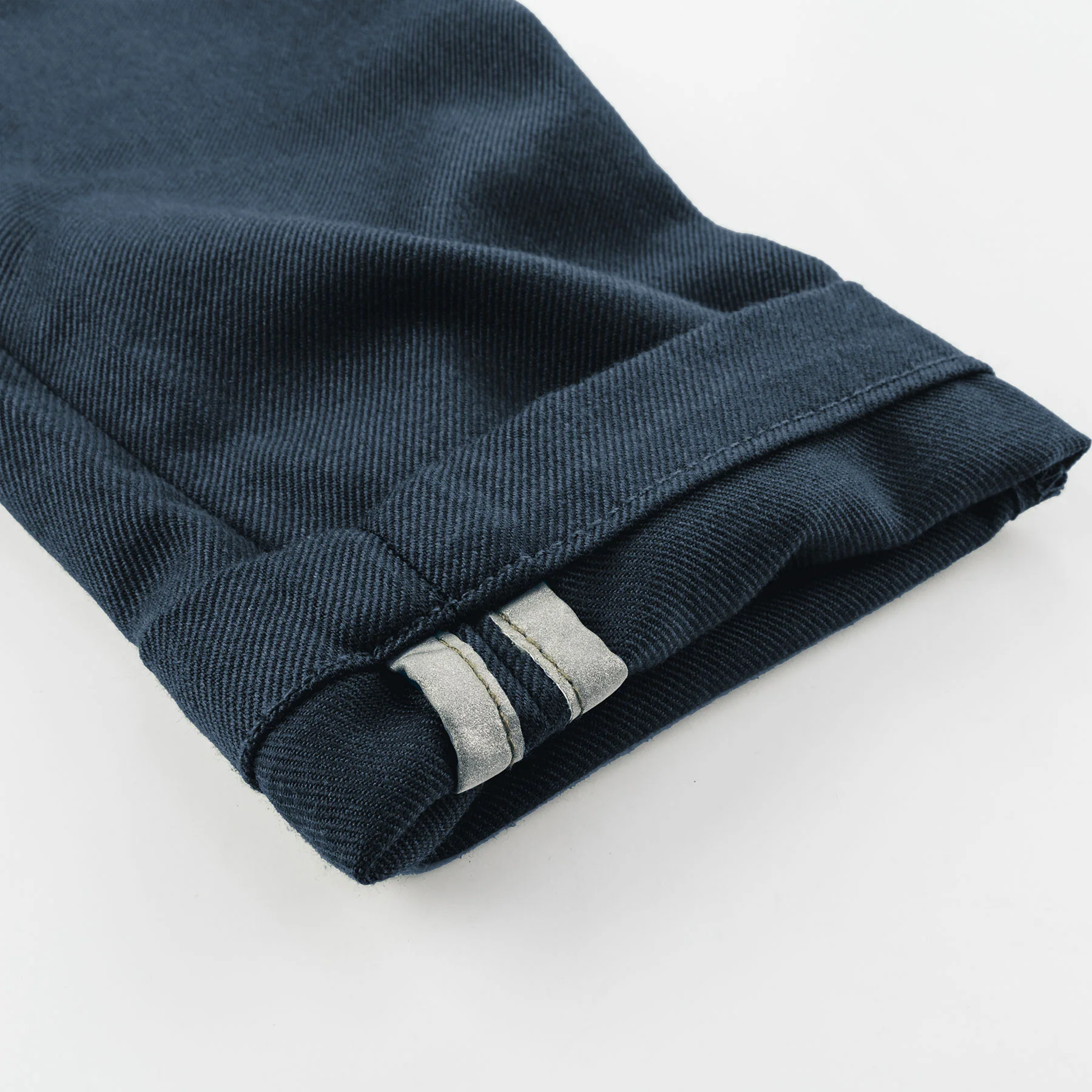 The Frank Chino in Navy - Image 7