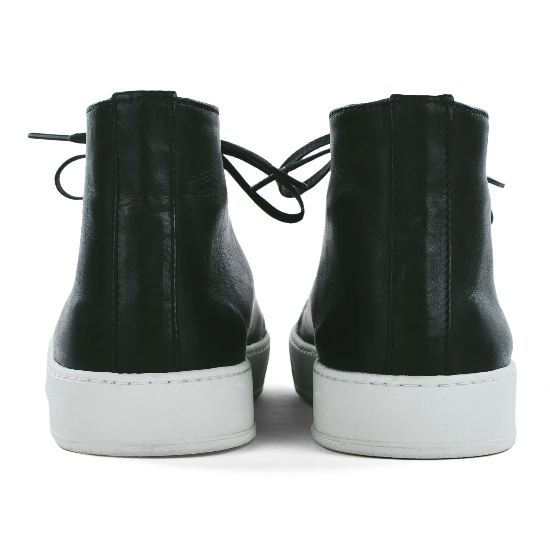 The Court Classic Mid in Black Leather - Image 4