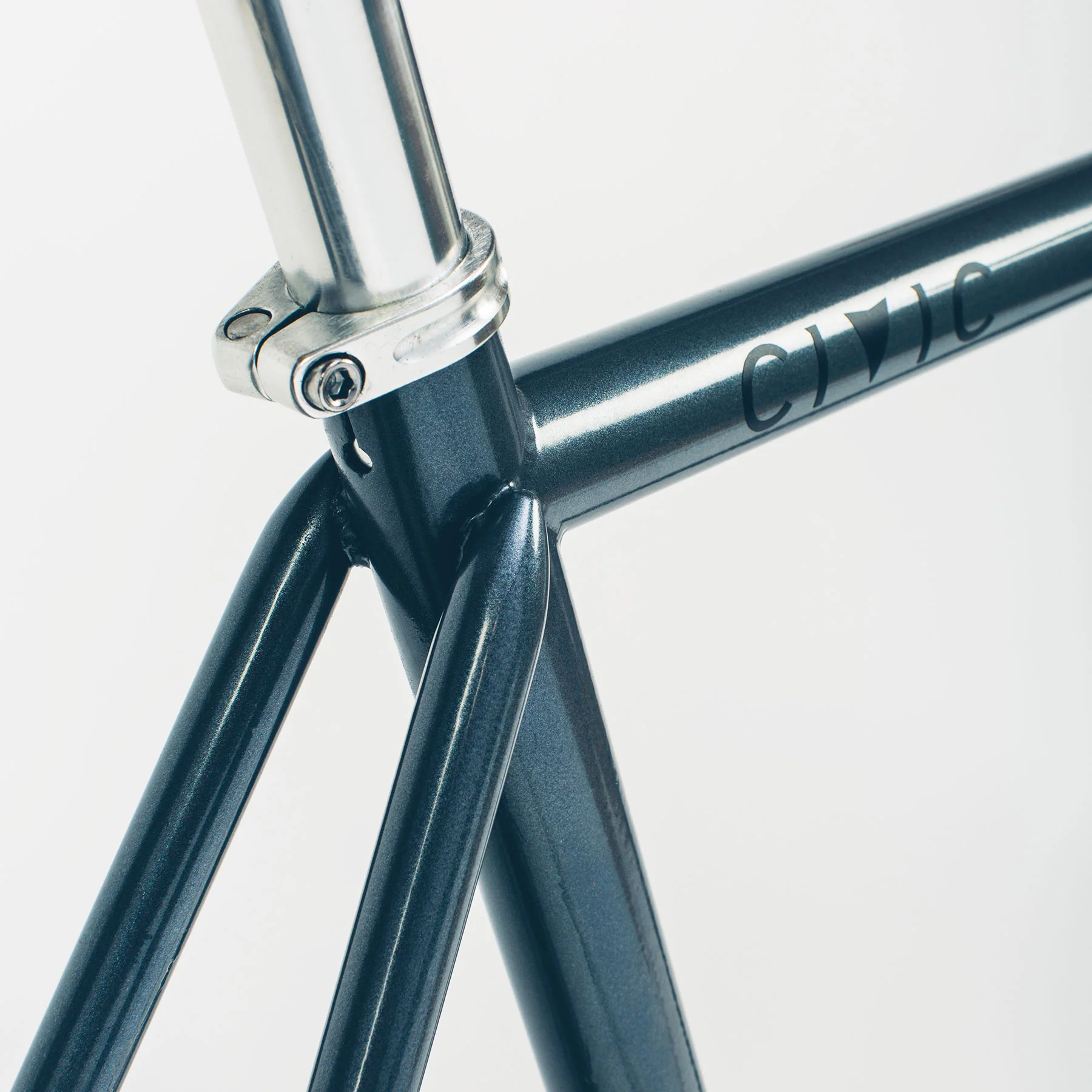 The Dash in Anthracite - Image 3