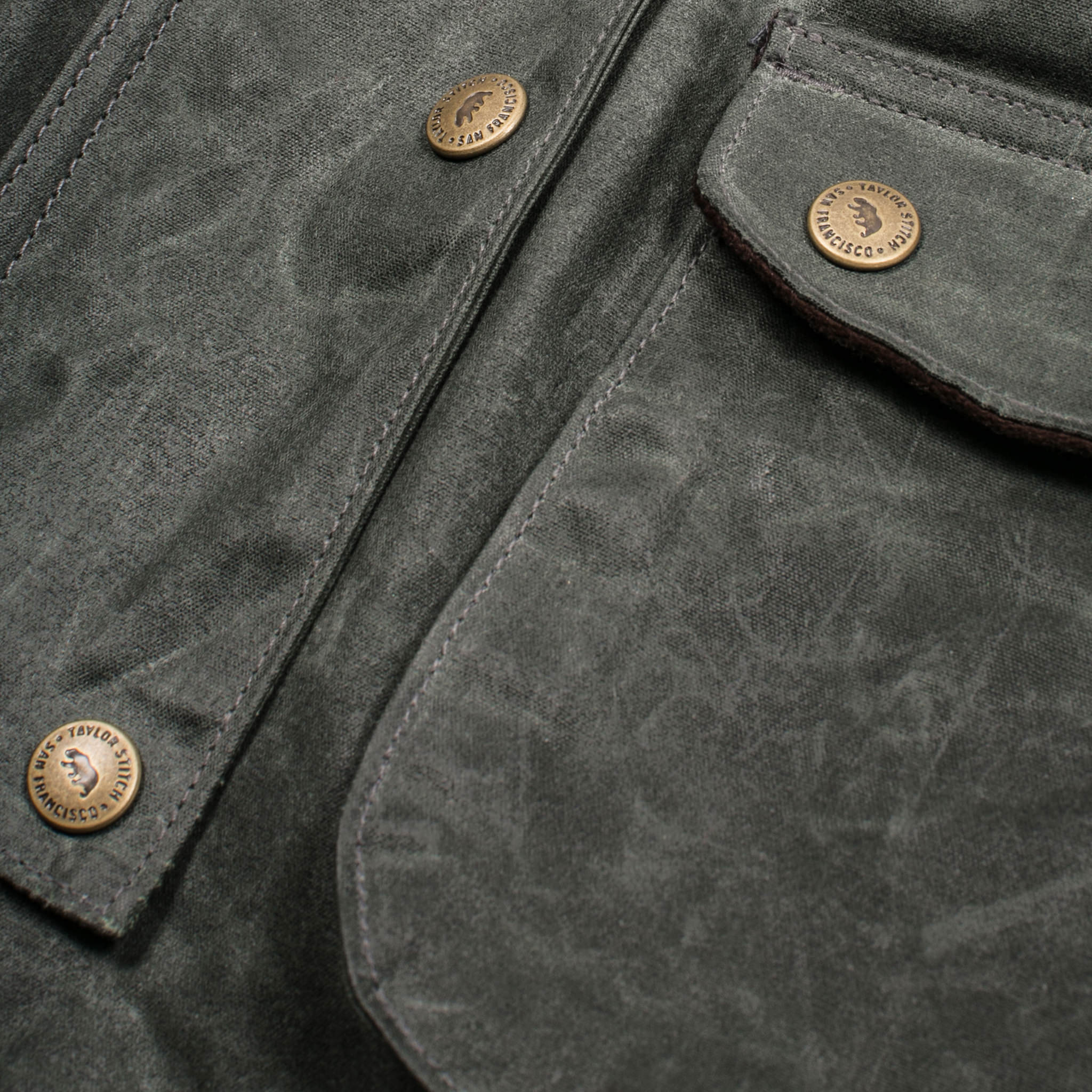 The Field Jacket in Dark Olive Beeswaxed Canvas - Image 8