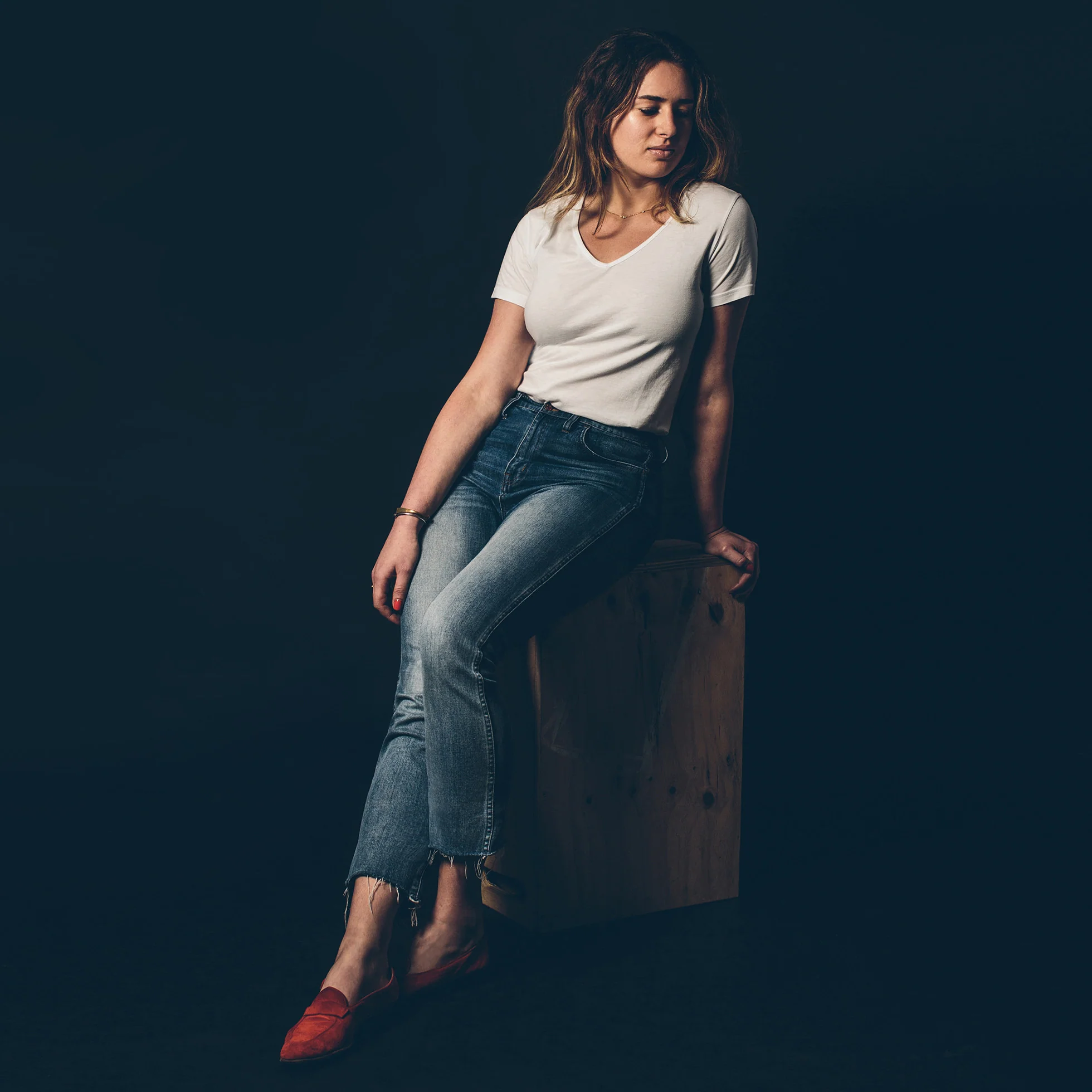 The Elle V-Neck Tee in Ivory - Image 3