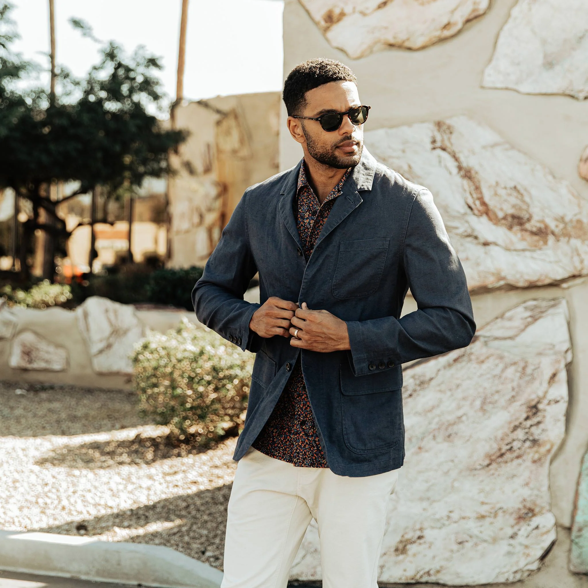 The Gibson Jacket in Navy - Image 2