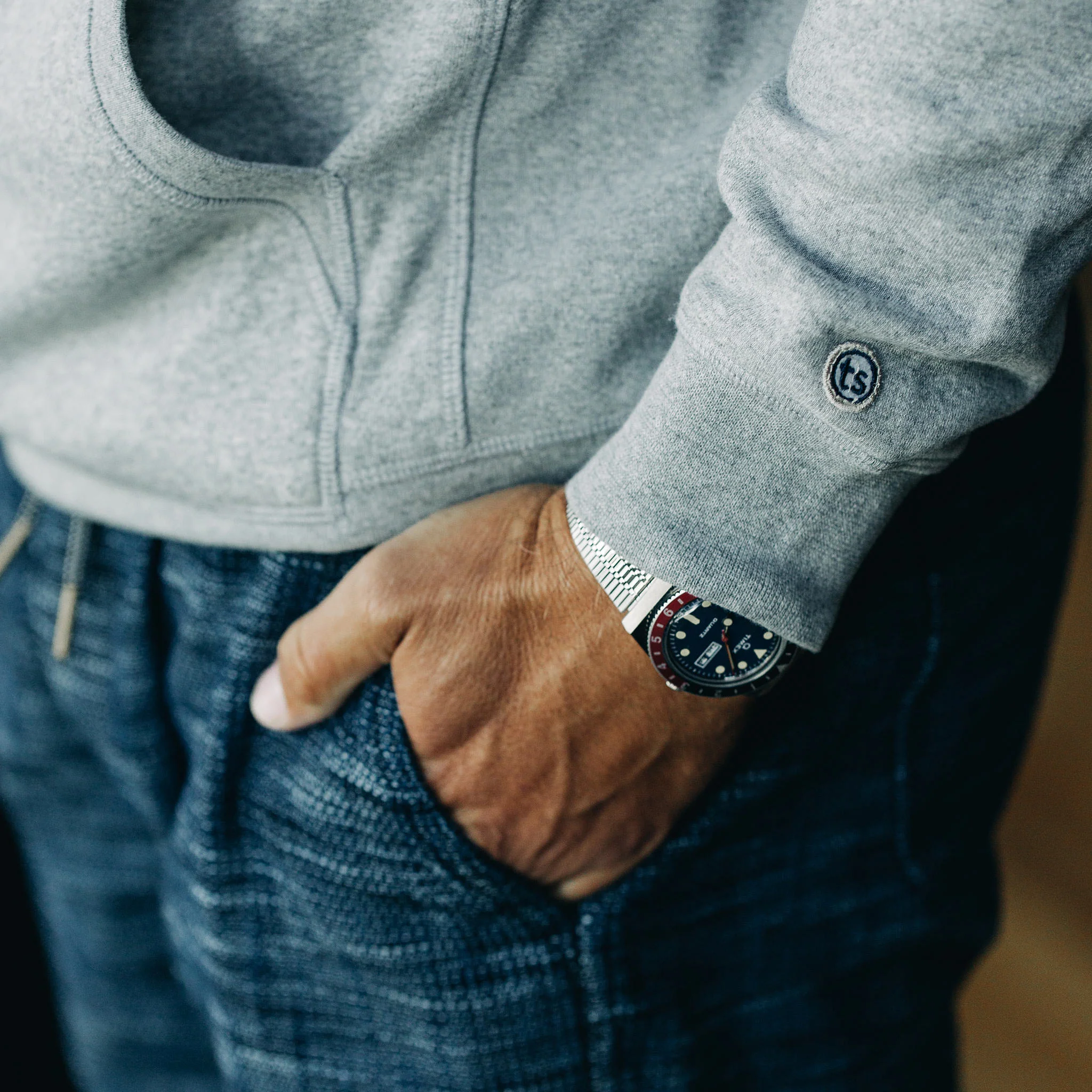 The Heavy Bag Hoodie in Heather Grey Fleece - Image 4