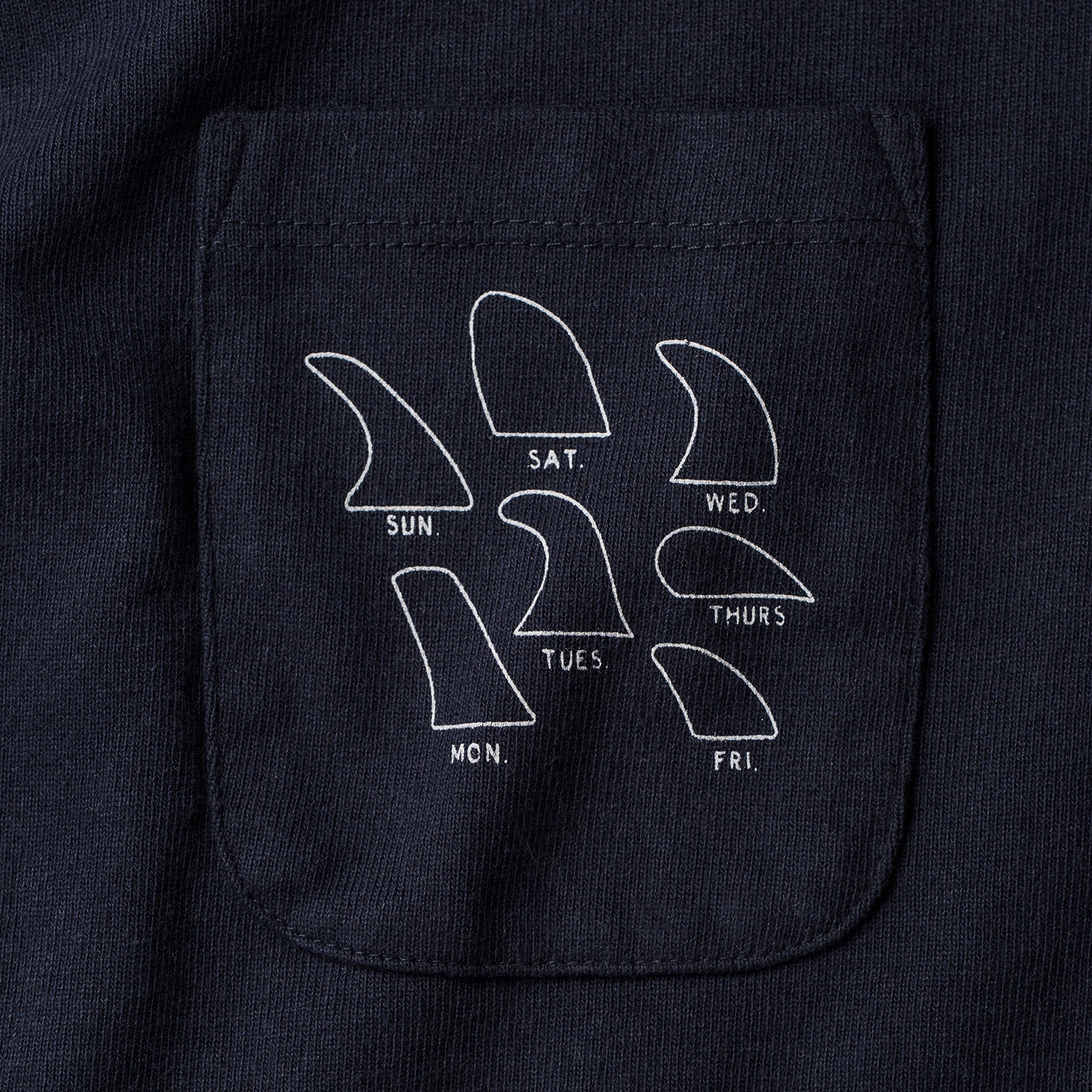 The Heavy Bag Tee in Daily Fins - Image 4