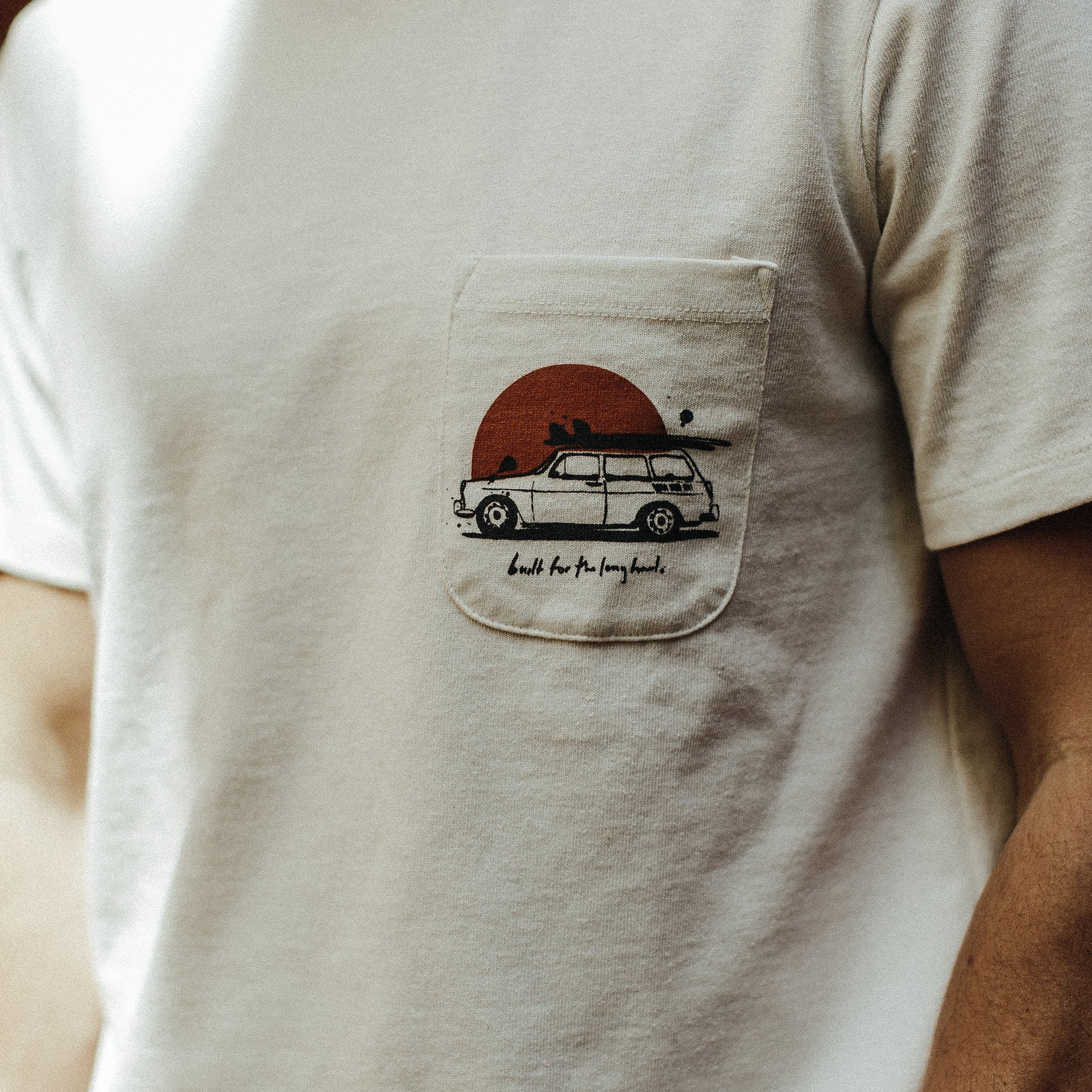 The Heavy Bag Tee in Road Tripper - Image 3
