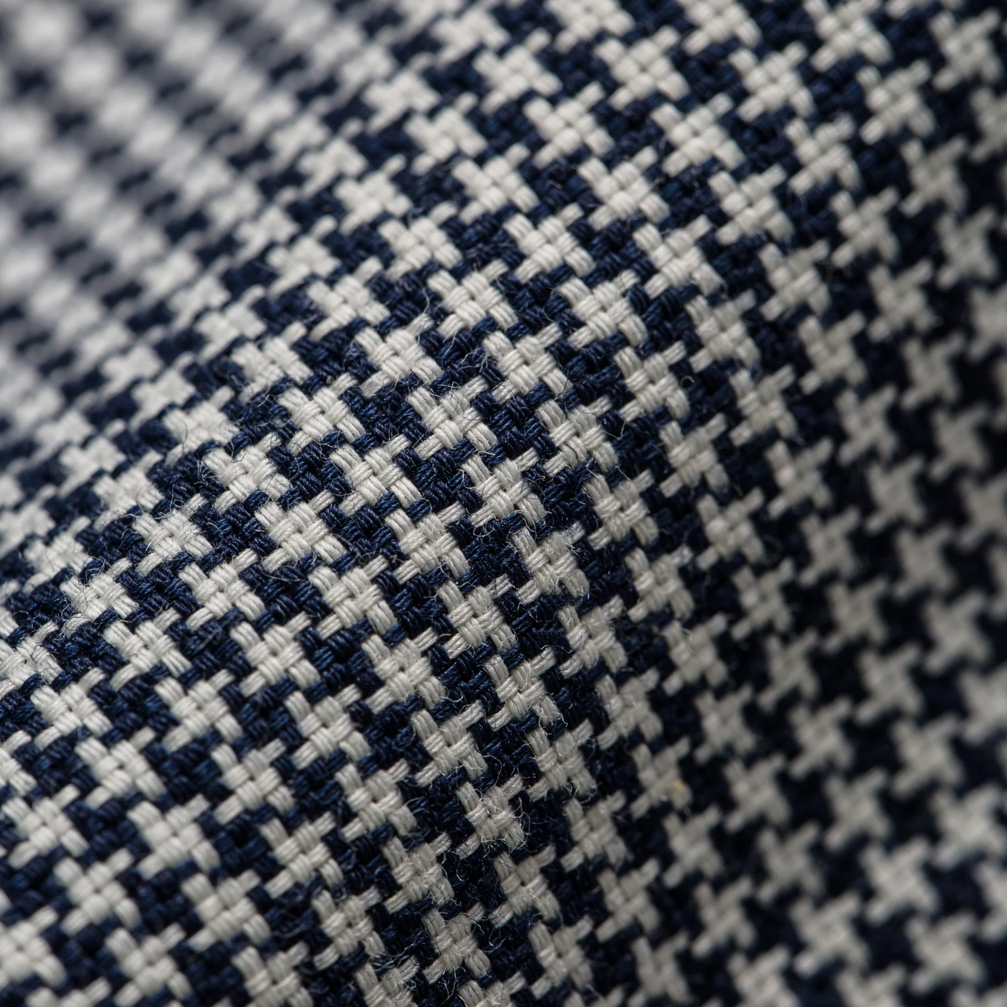 The Hyde in Mini Houndstooth - Image 7