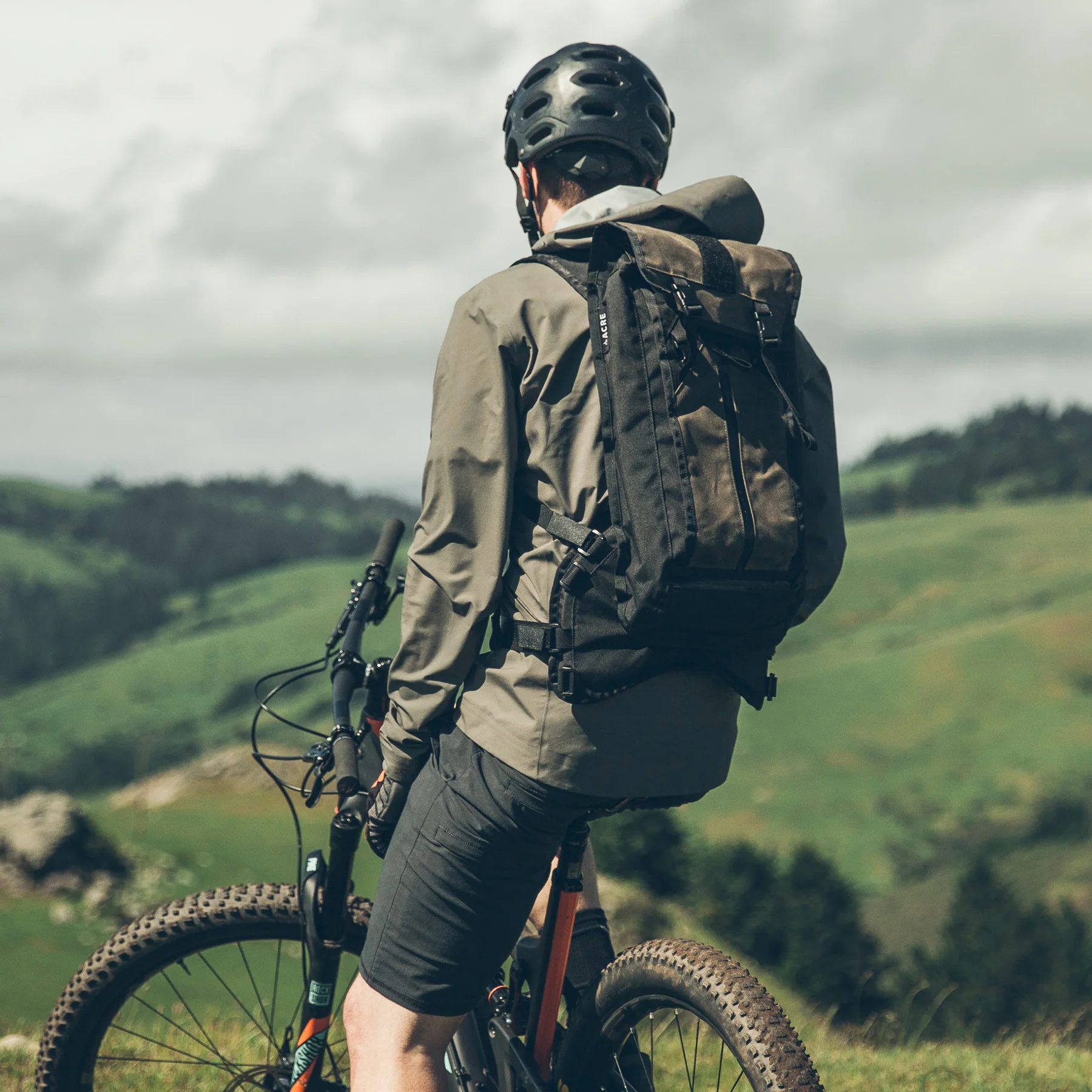 The Hydration Pack in Oak Waxed Canvas - Image 7