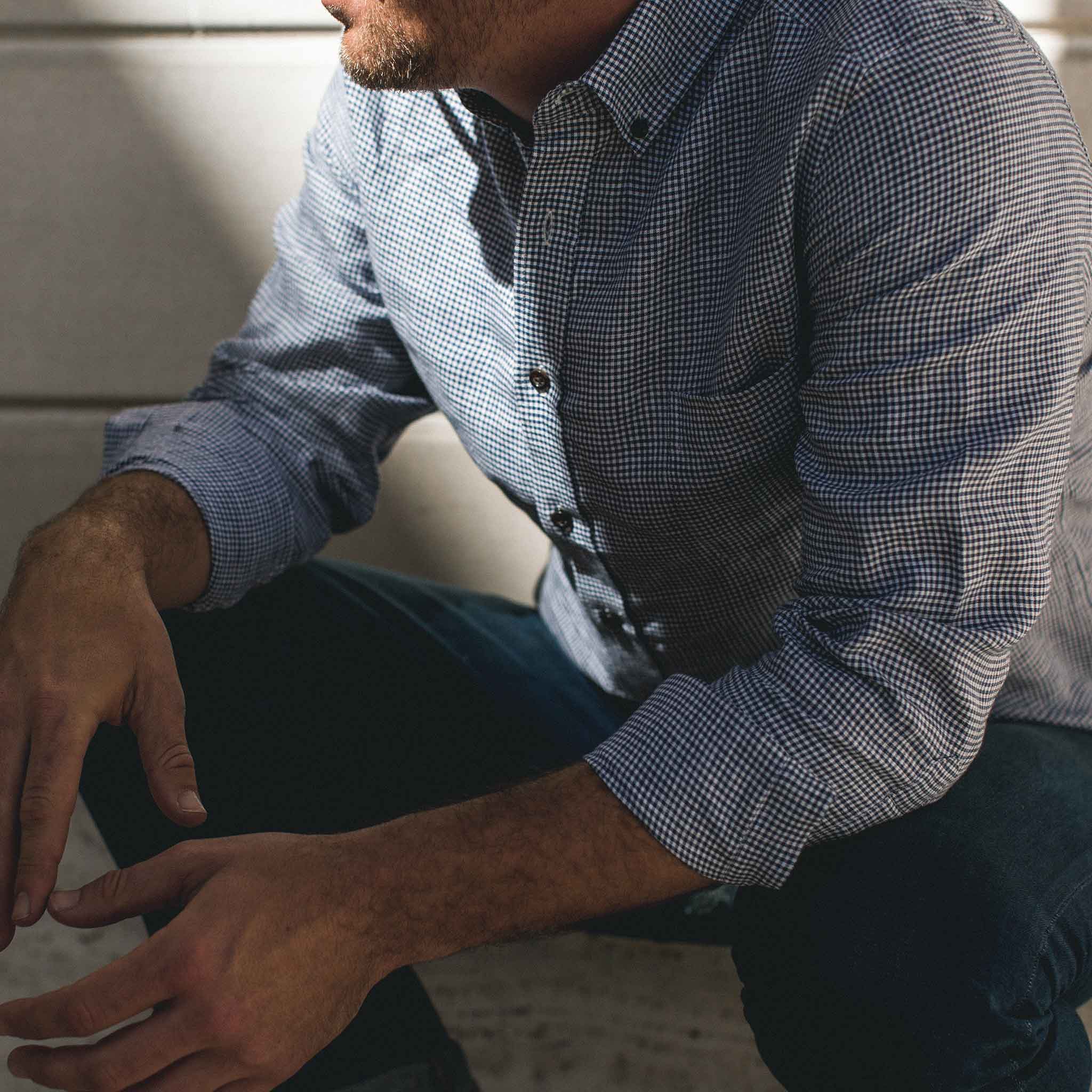 The Jack in Navy Mini Gingham Linen - Image 3
