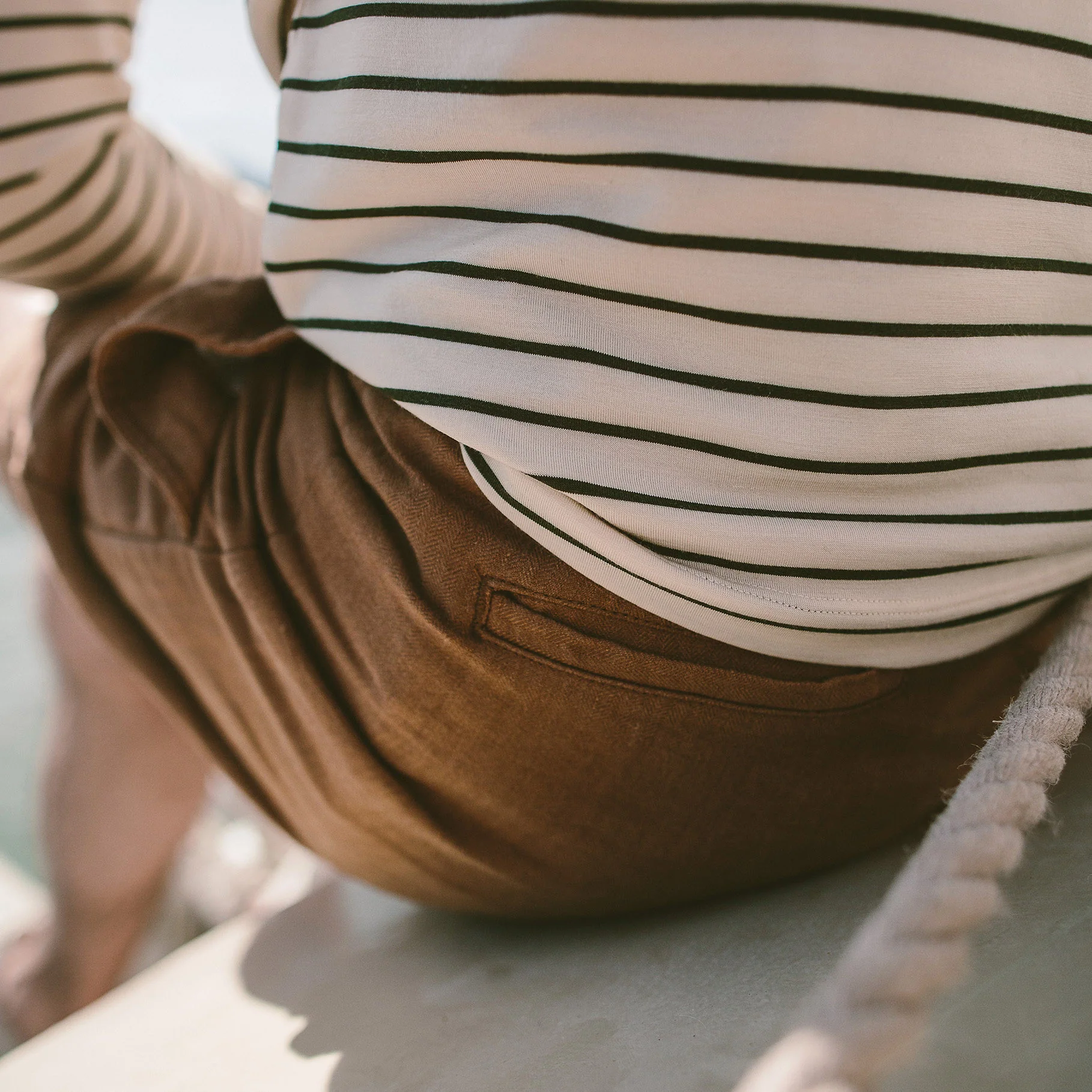 The Maritime Short in British Khaki Linen Herringbone - Image 5