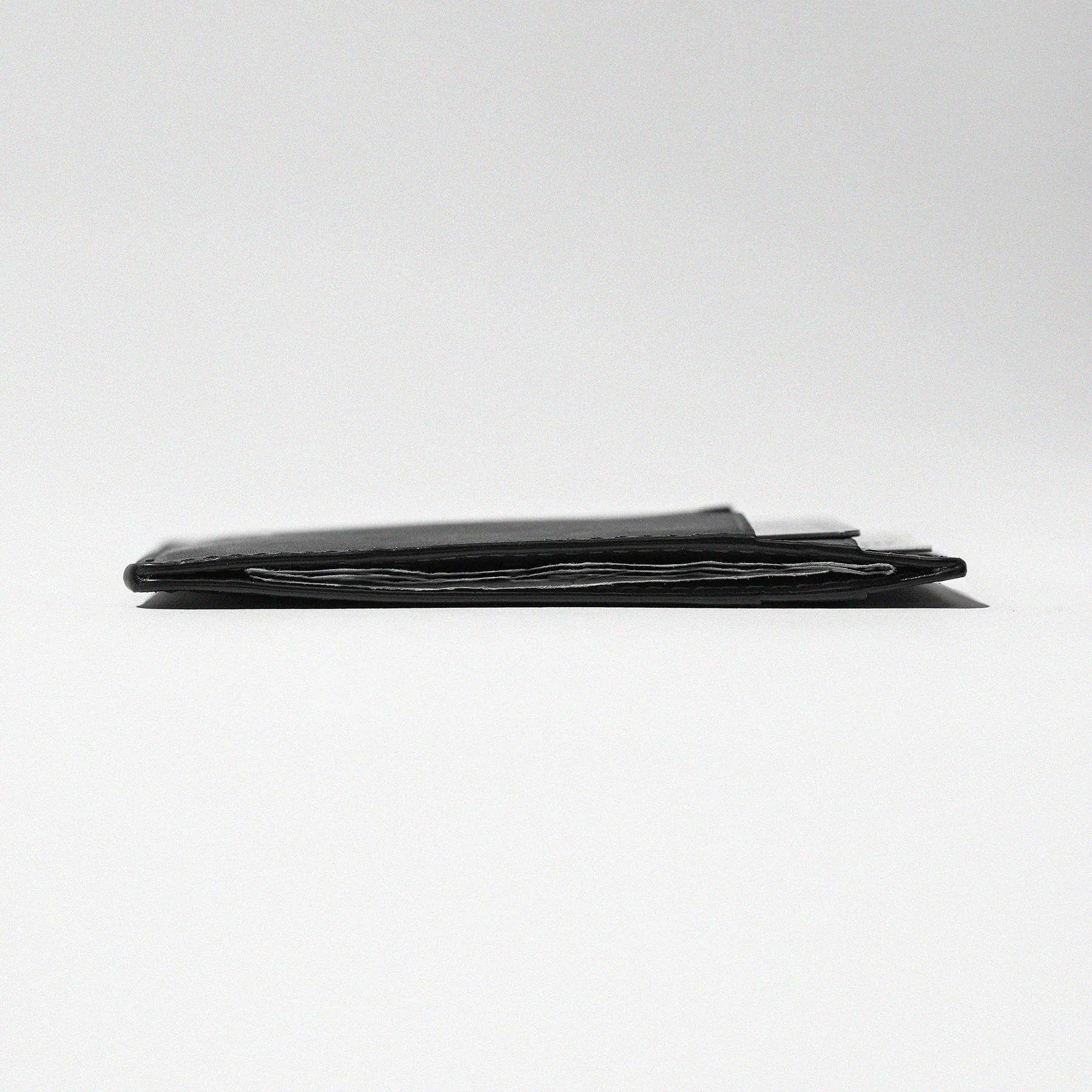 The Minimalist Wallet in Reef - Image 3