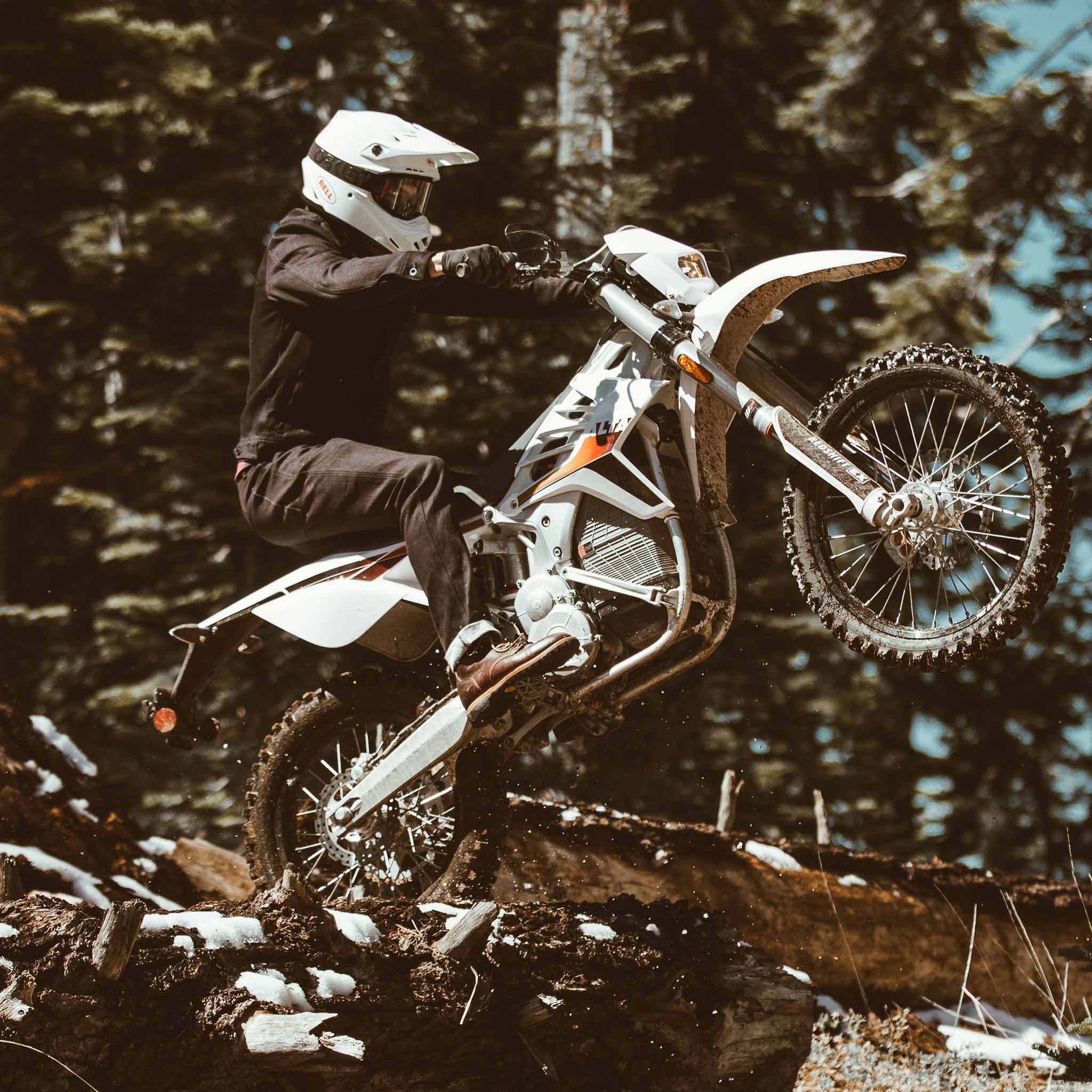 The Moto Pant in Dyneema® Denim - Image 3