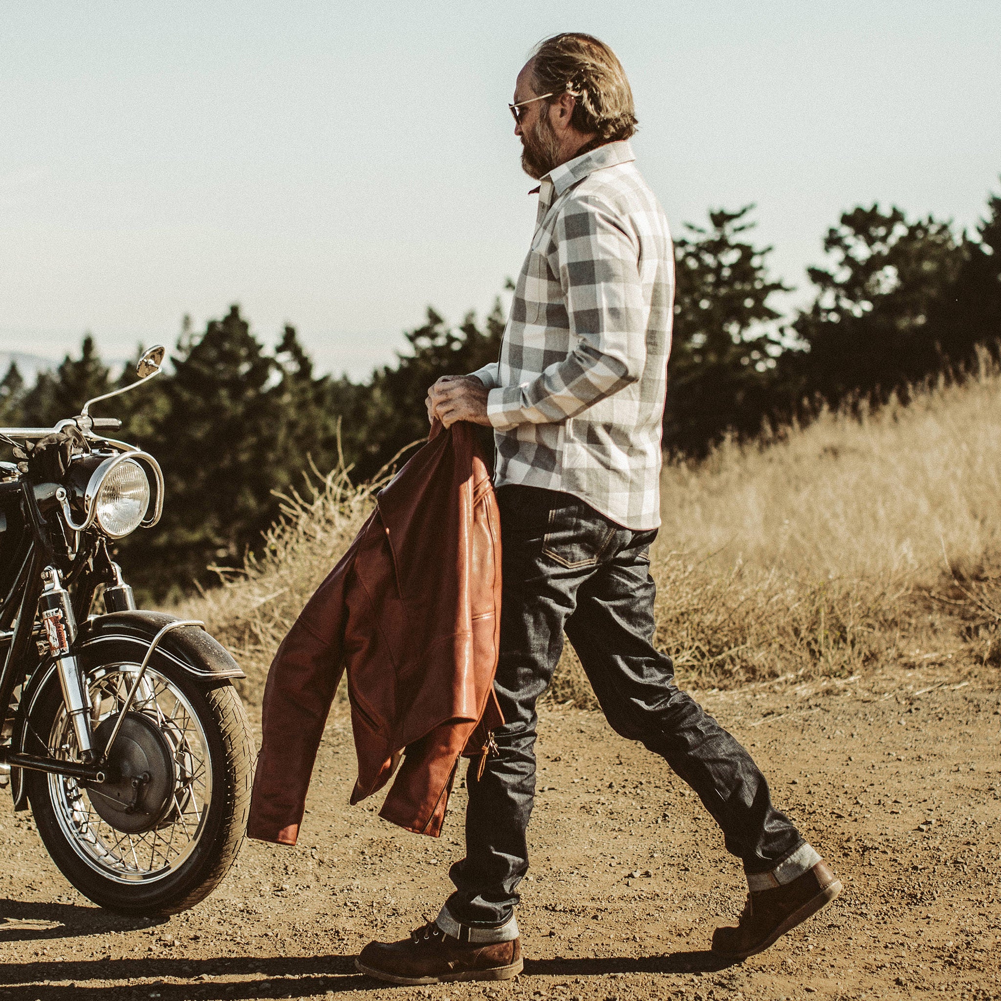 The Moto Utility Shirt in Ash & Natural Plaid - Image 3