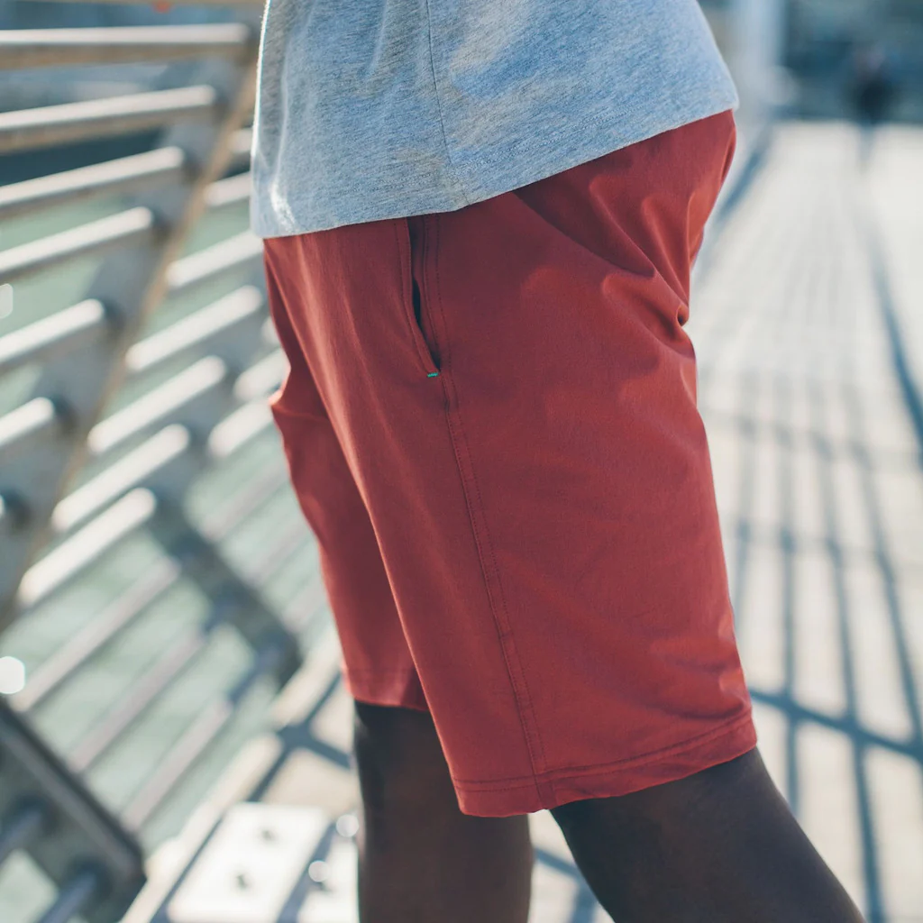 The Myles Everyday Short in Rust - Image 4