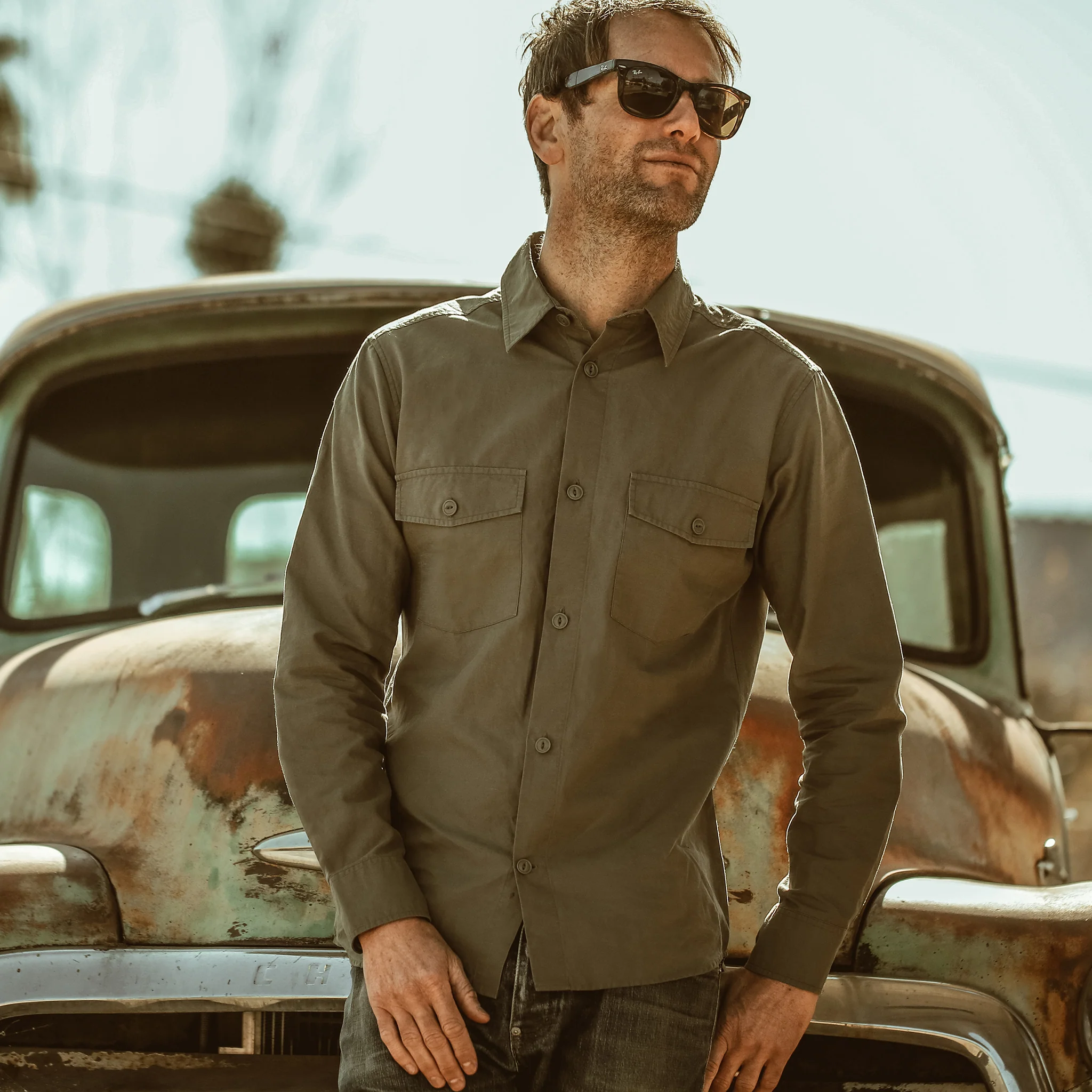 The Point Shirt in Army Hemp - Image 2