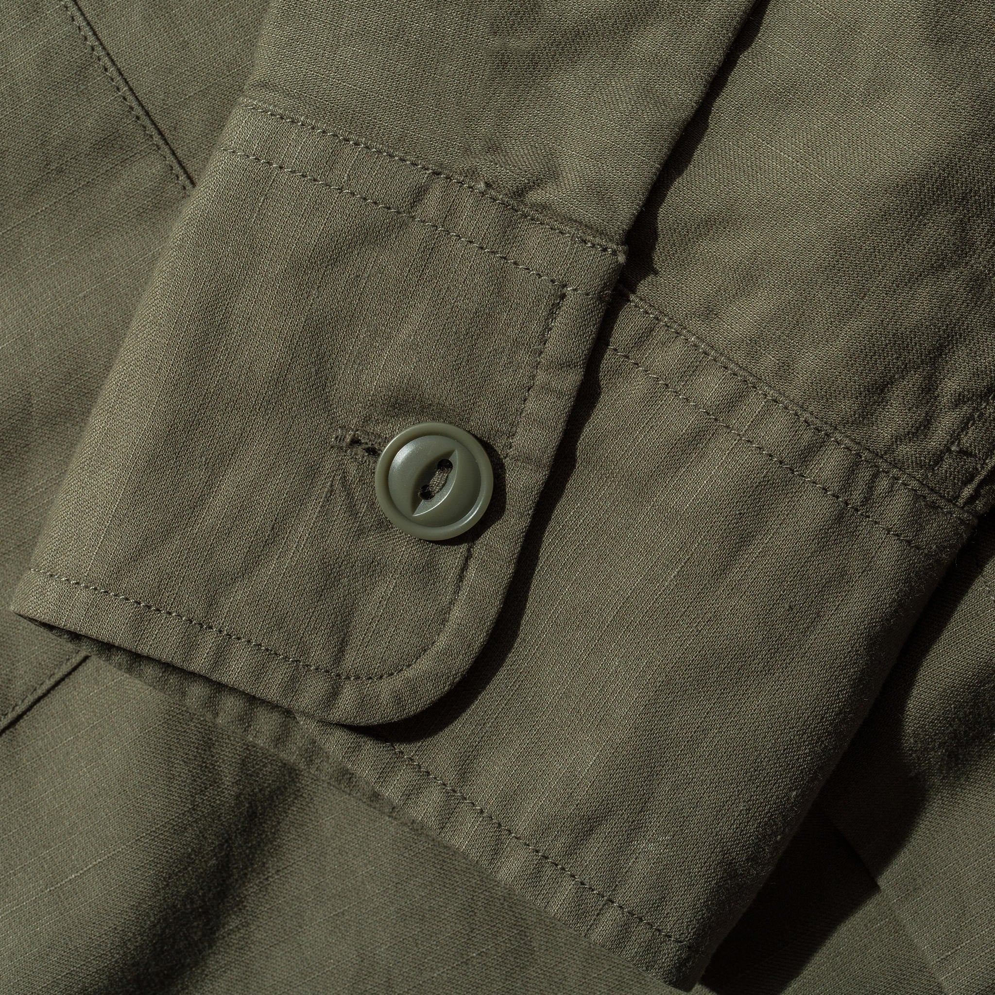 The Point Shirt in Army Hemp - Image 7