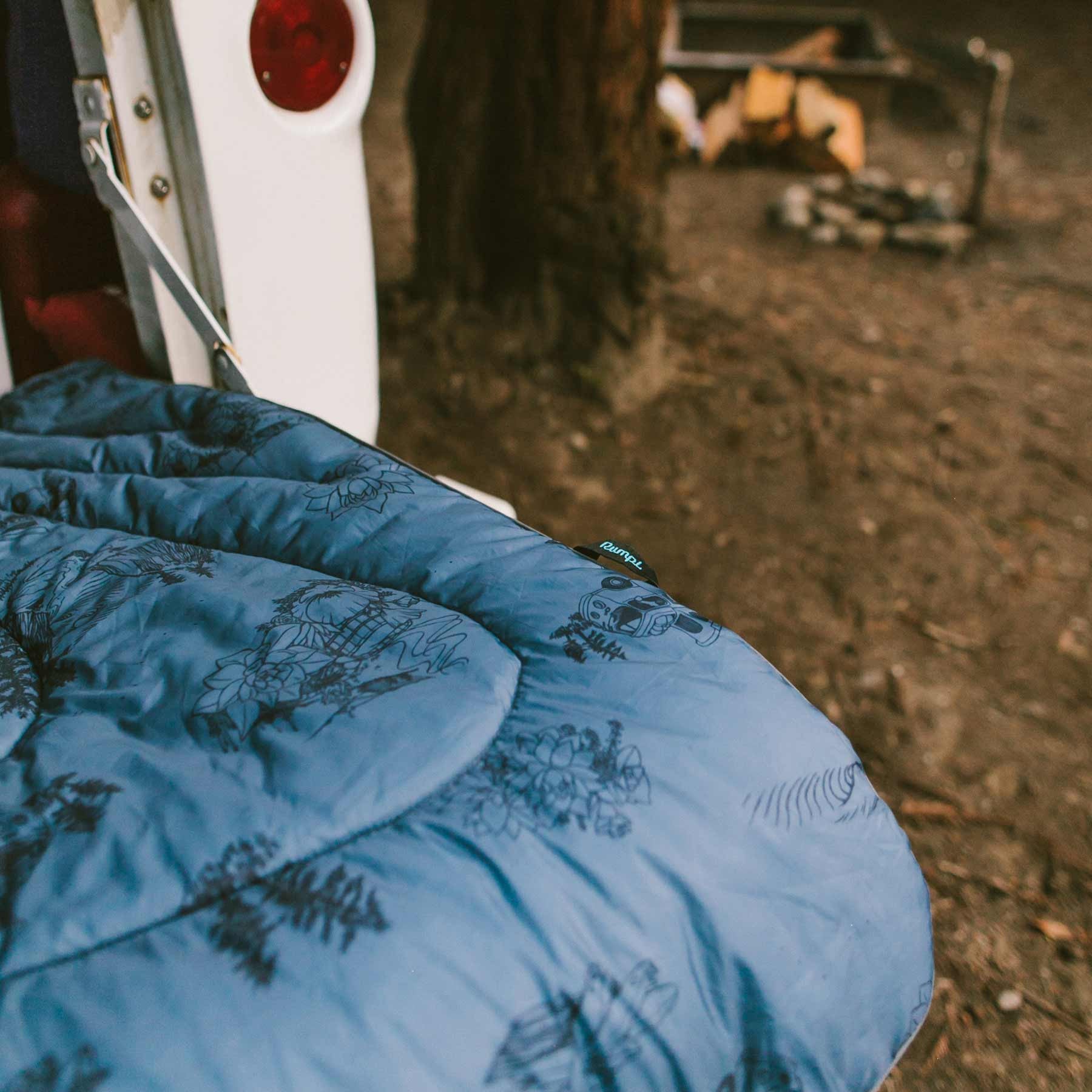 The Puffy Blanket in Aloha - Image 7