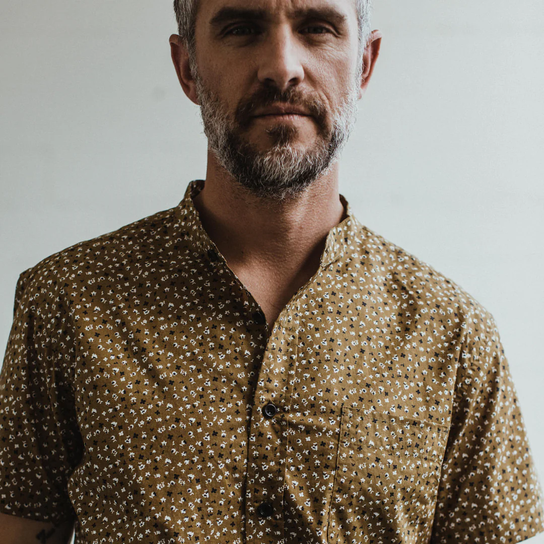 The Short Sleeve Bandit in Fatigue Brown Mini Floral - Image 2