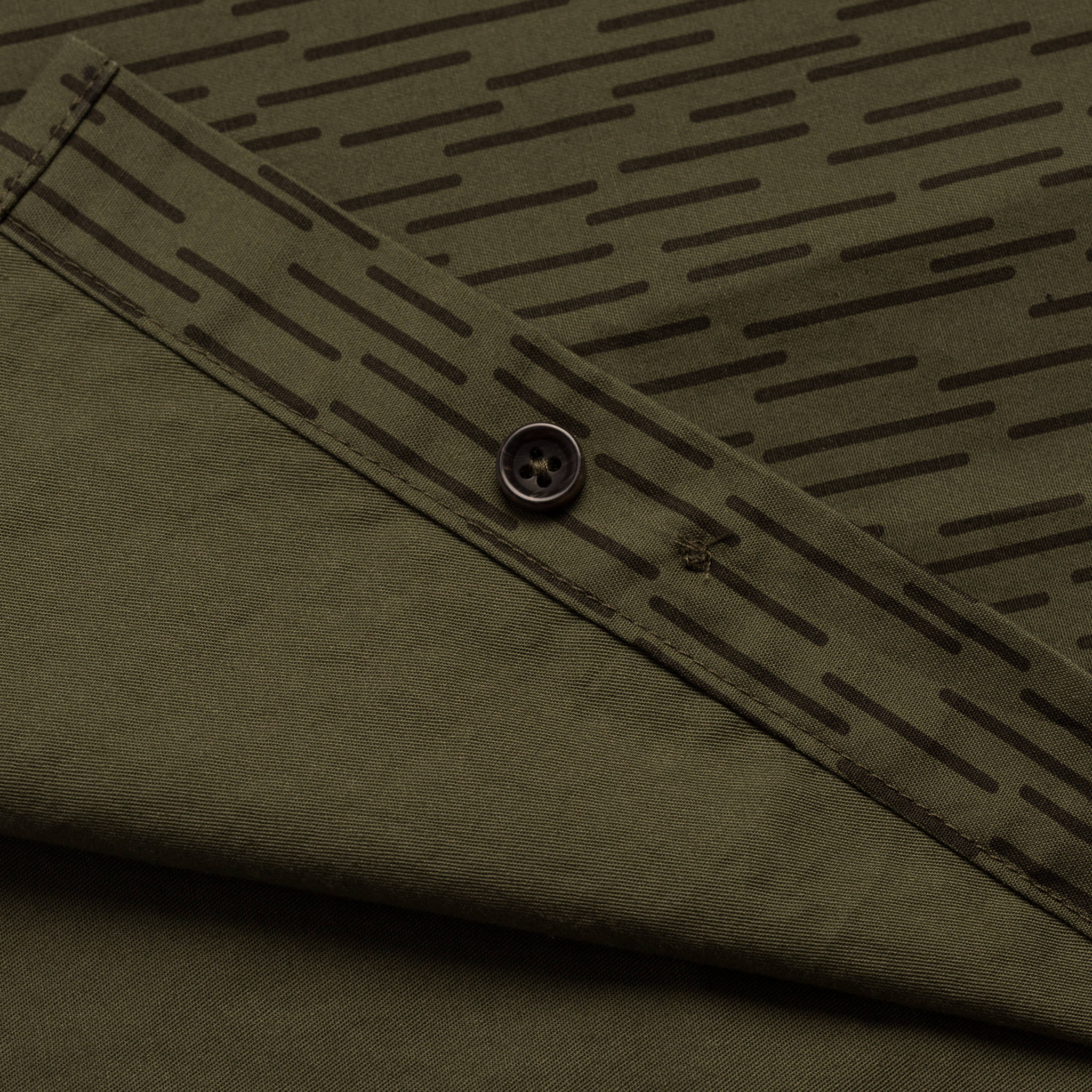 The Short Sleeve California in Rain Drop Camo - Image 9
