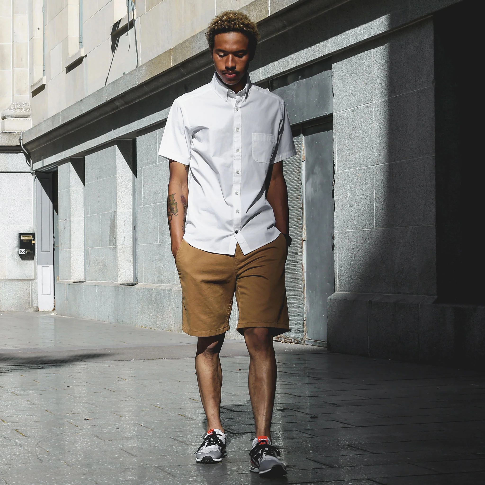 The Short Sleeve California in White Poplin - Image 3