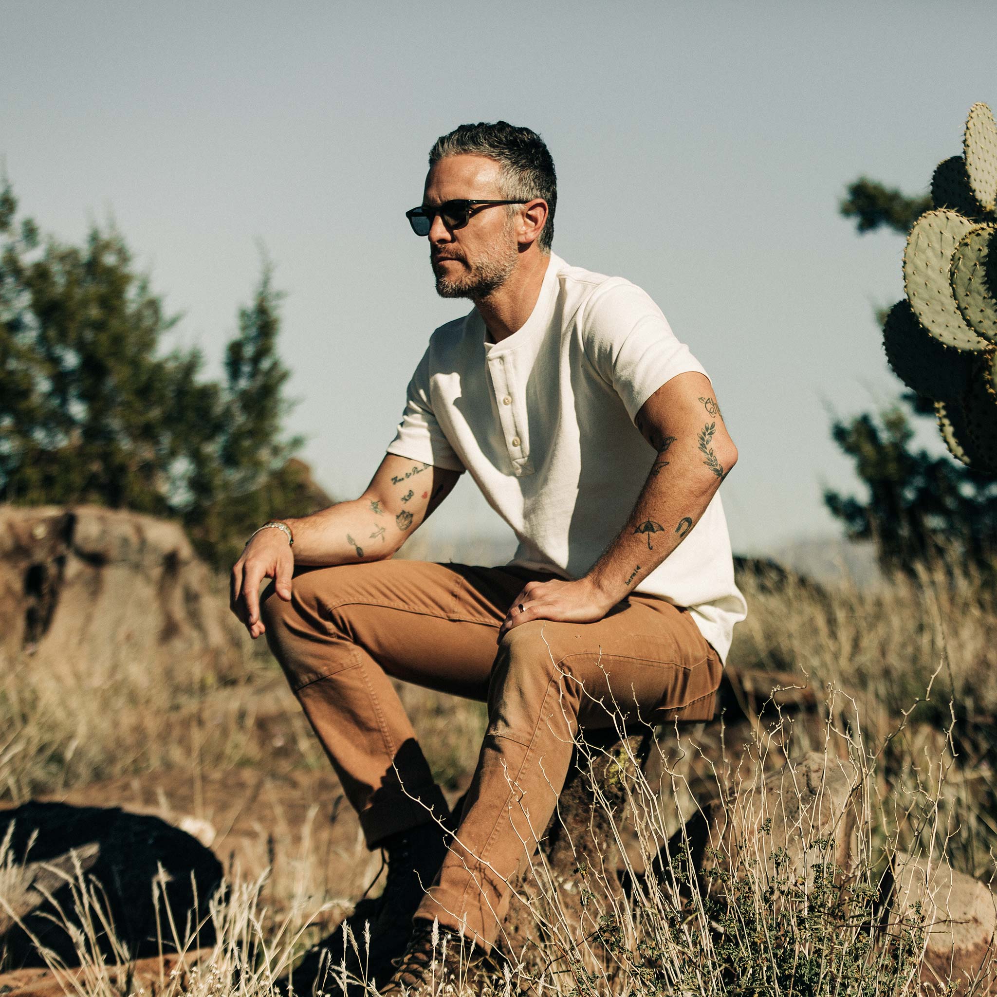 The Short Sleeve Heavy Bag Henley in Natural - Image 4