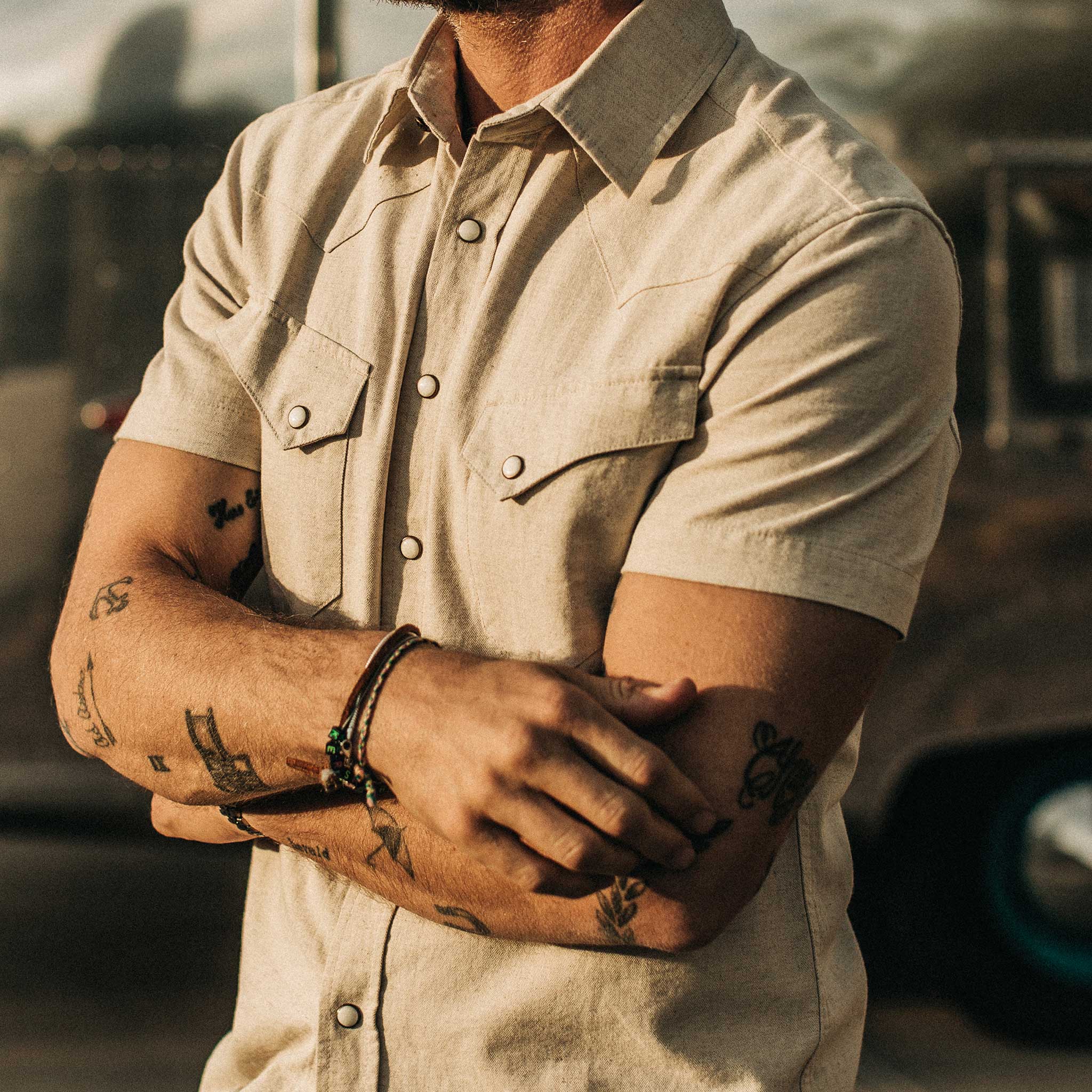 The Short Sleeve Western in Natural Herringbone - Image 4