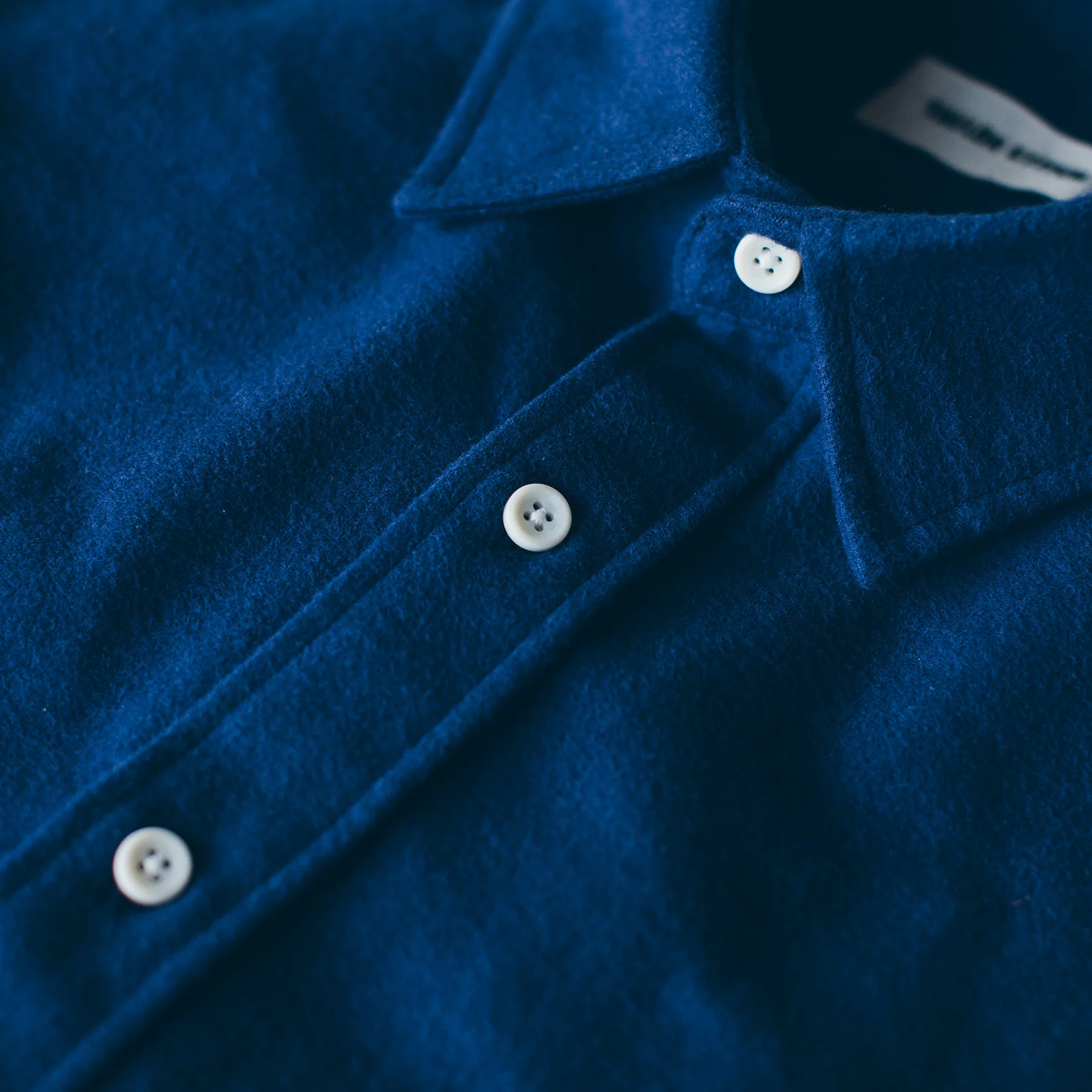 The Sierra Shirt in Navy - Image 5