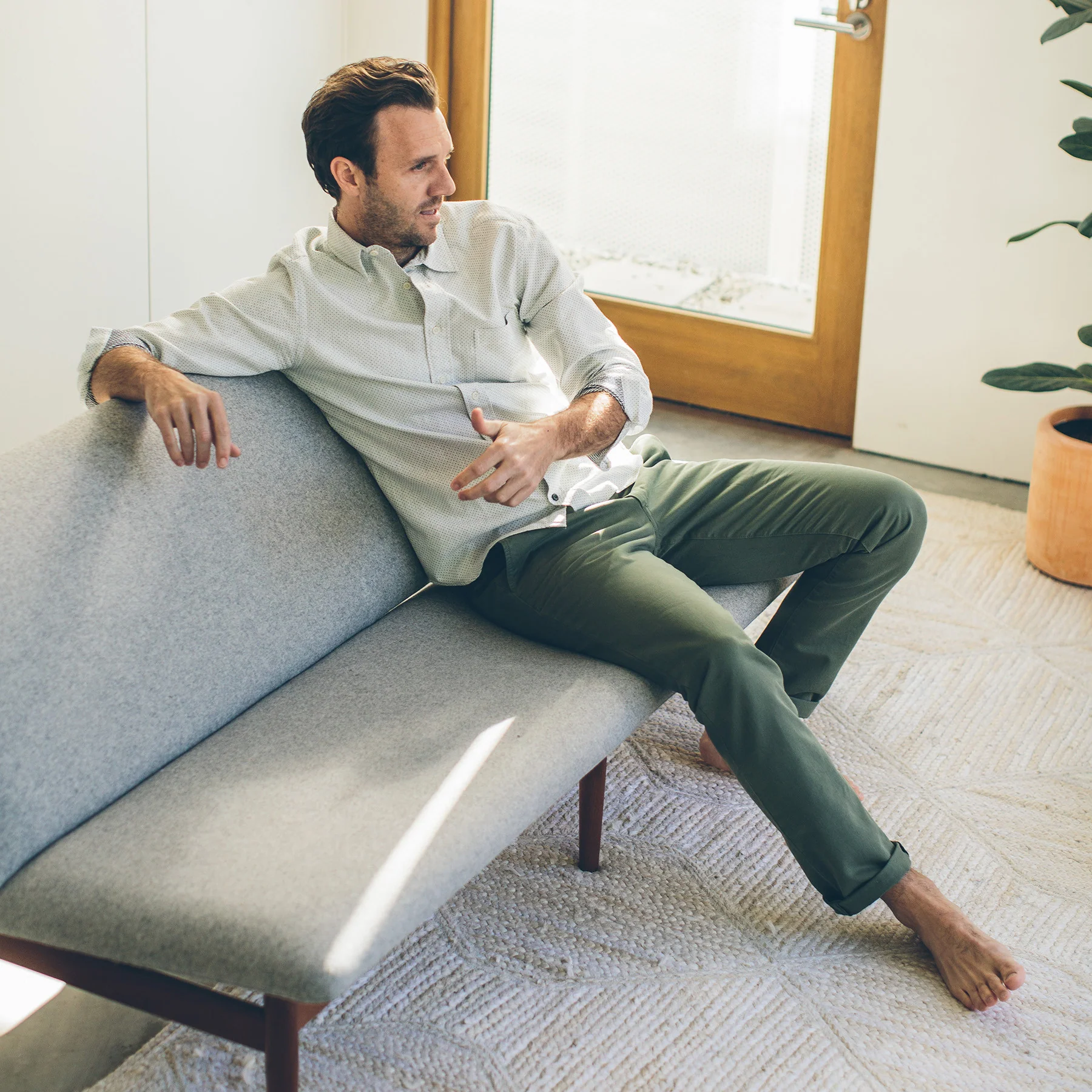 The Slim Chino in Army - Image 3