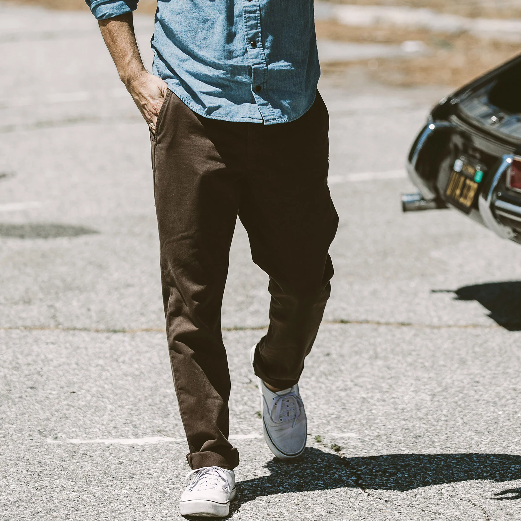 The Slim Chino in Chocolate - Image 3