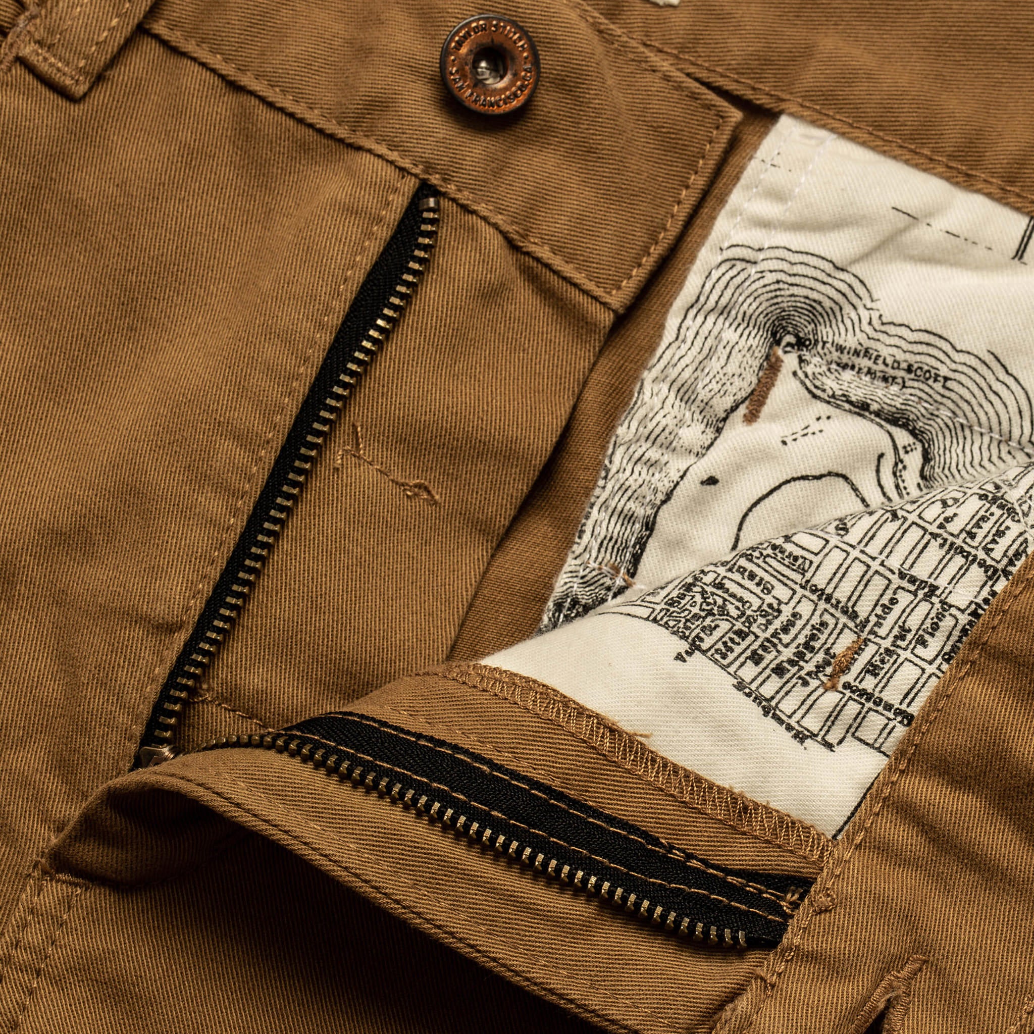 The Slim Chino in Organic British Khaki - Image 7