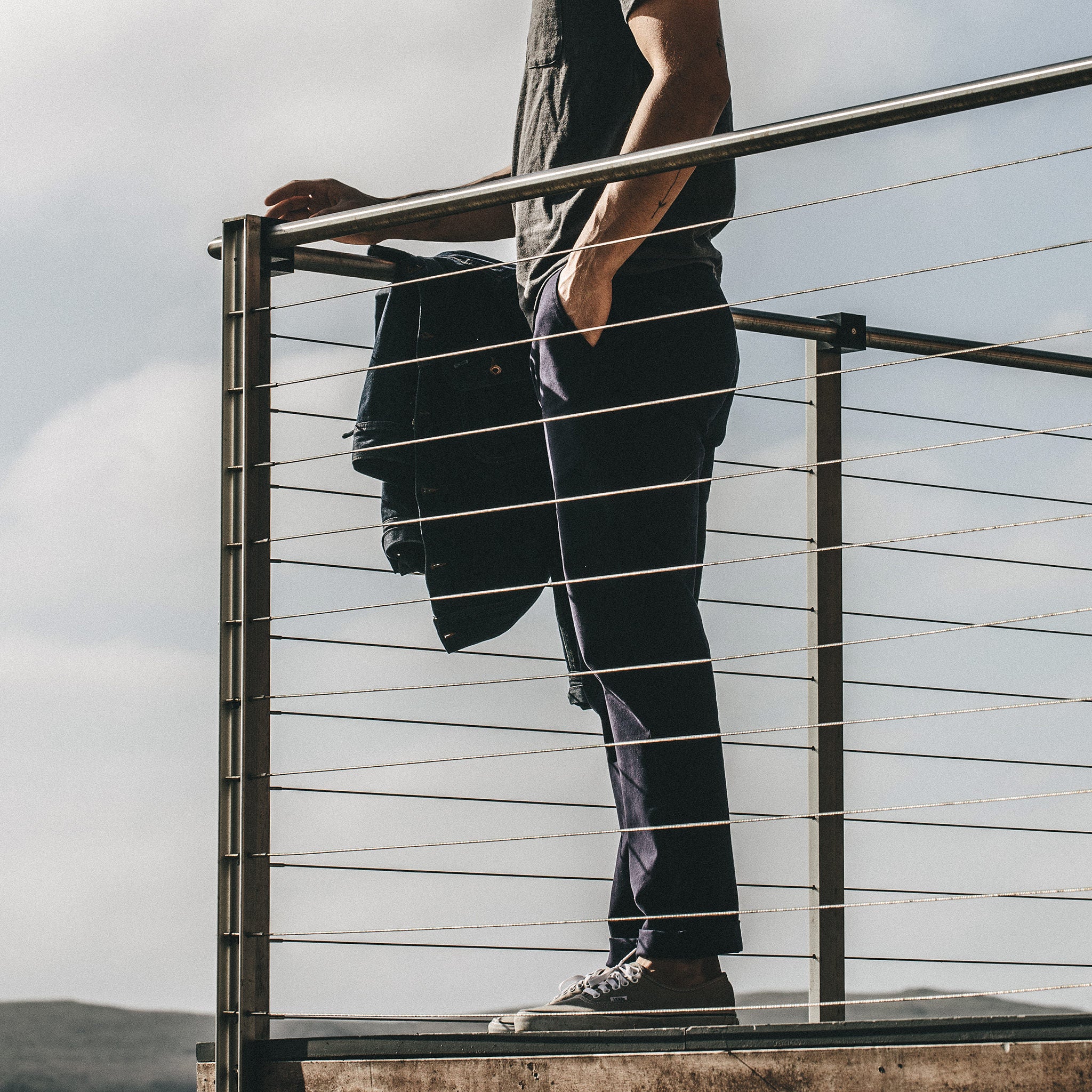 The Slim Chino in Organic Navy - Image 3