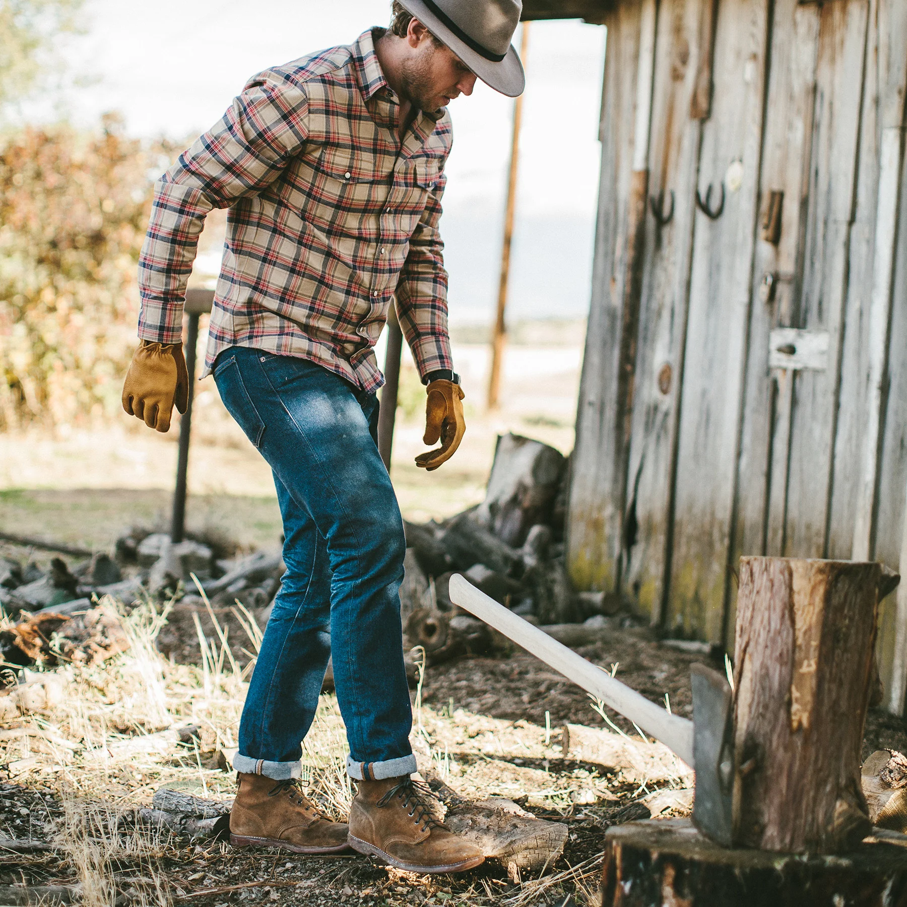 The Slim Jean in Indigo Broken Twill - Image 2