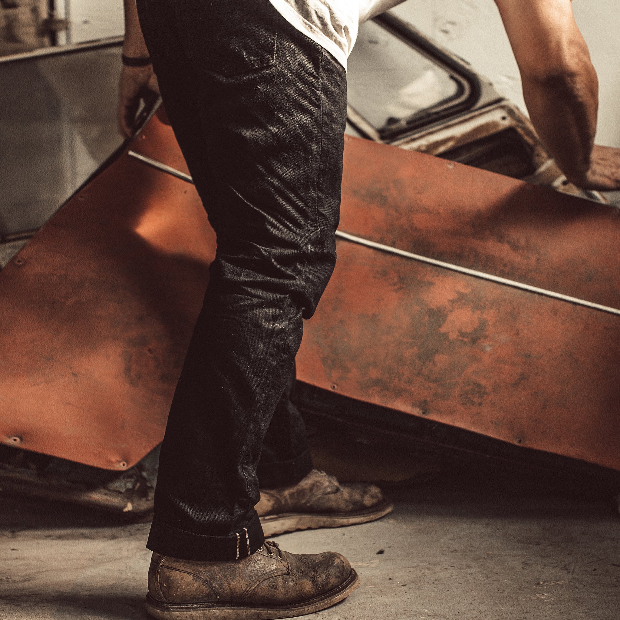 The Slim Jean in Kuroki Mills Black Selvage - Image 3