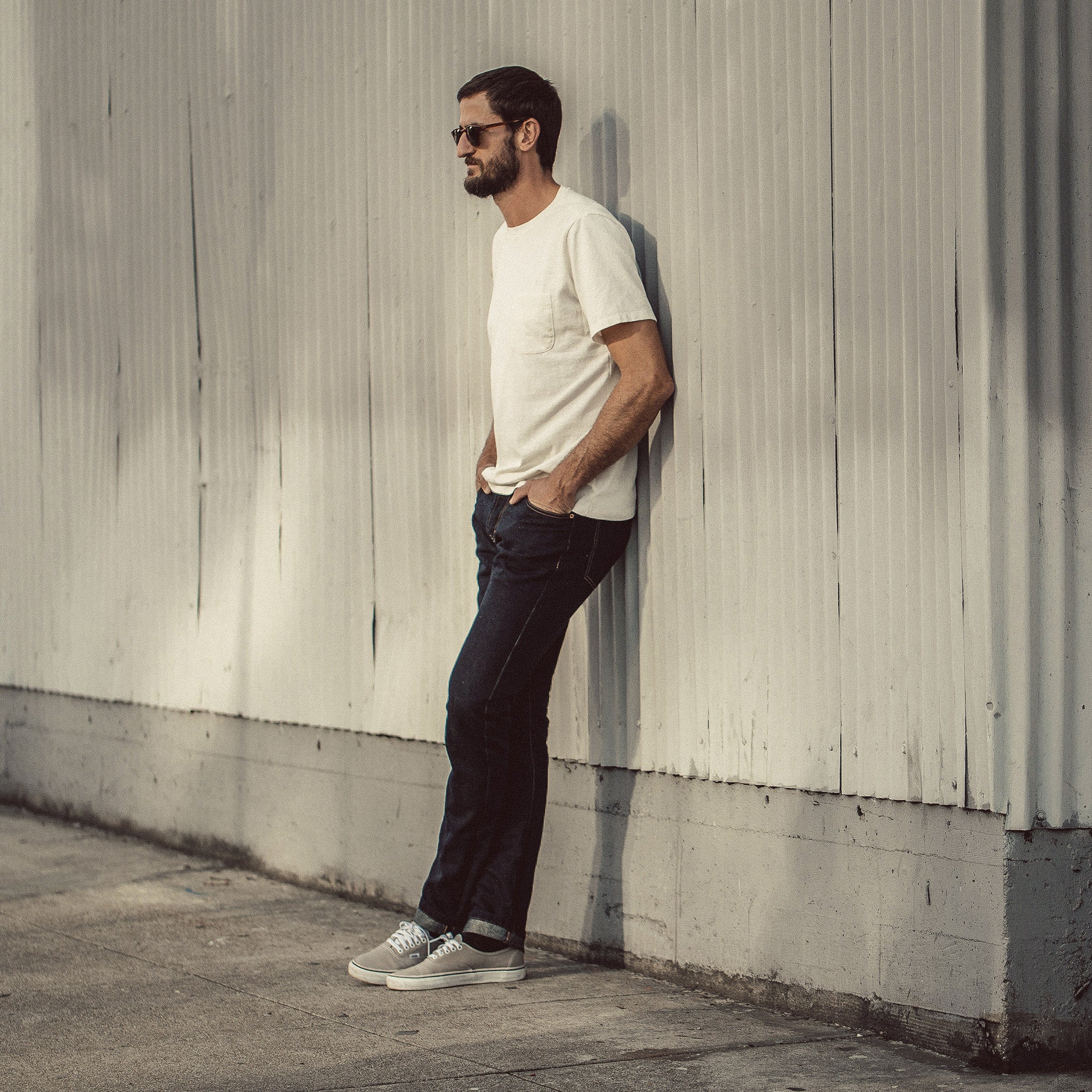The Slim Jean in Sol Selvage - Image 2