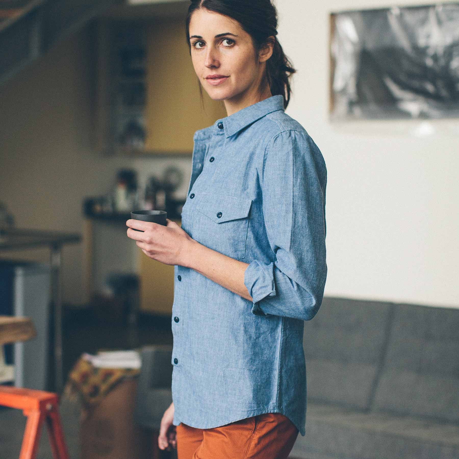 The Studio Shirt in Blue Everyday Chambray - Image 2