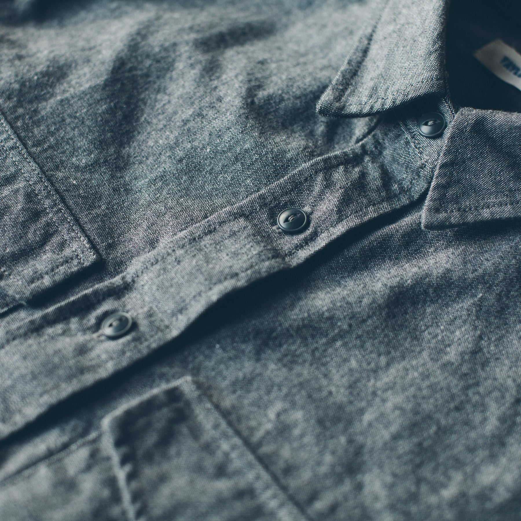 The Studio Shirt in Charcoal Everyday Chambray - Image 5