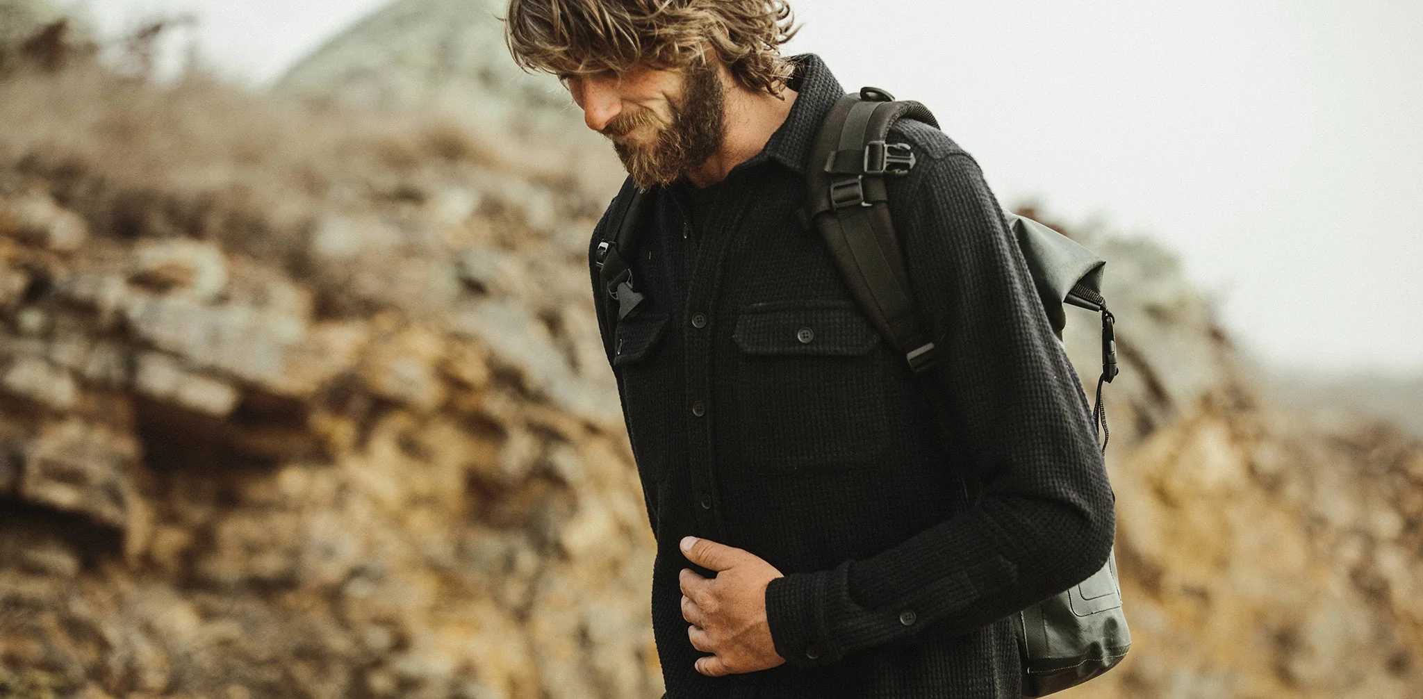 The Summit Shirt in Heather Navy Waffle - Image 11