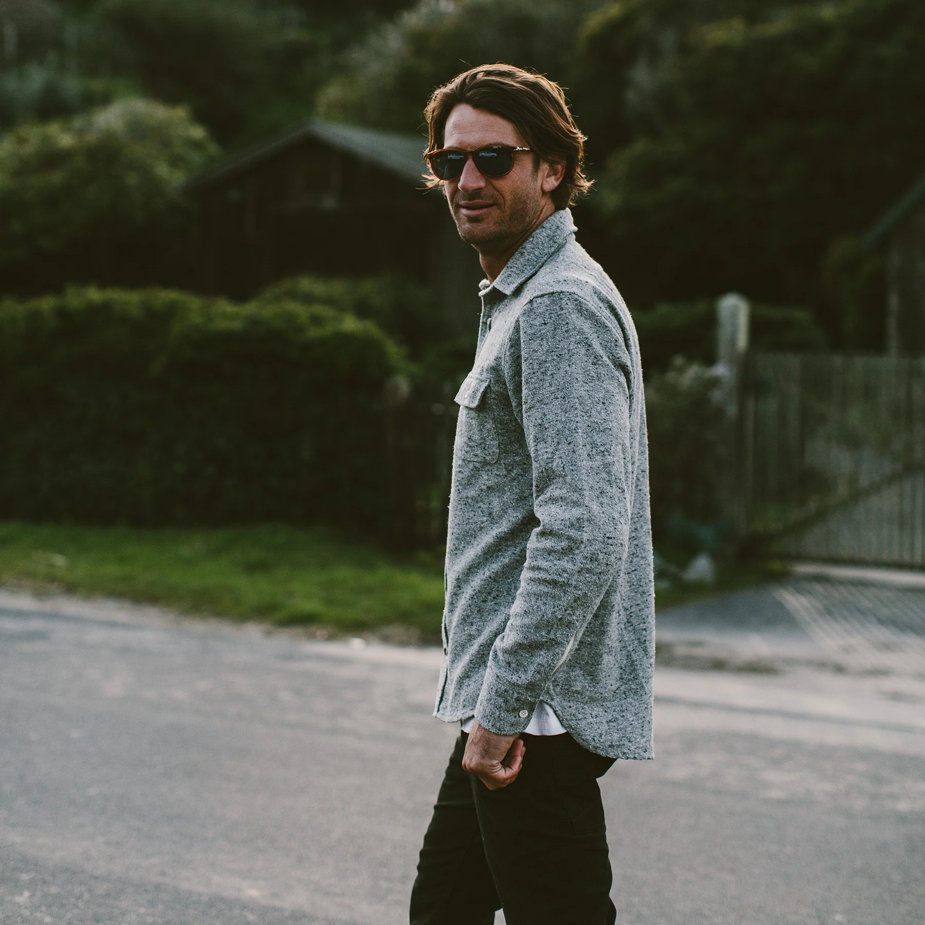 The Sun Down Shirt in Speckled Grey - Image 3