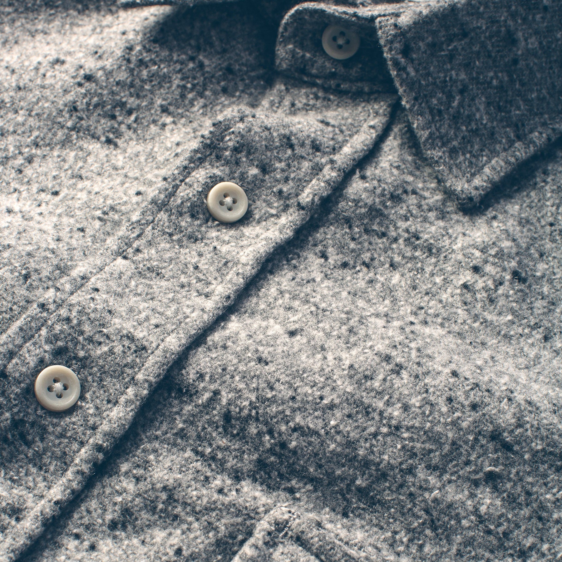 The Sun Down Shirt in Speckled Grey - Image 7