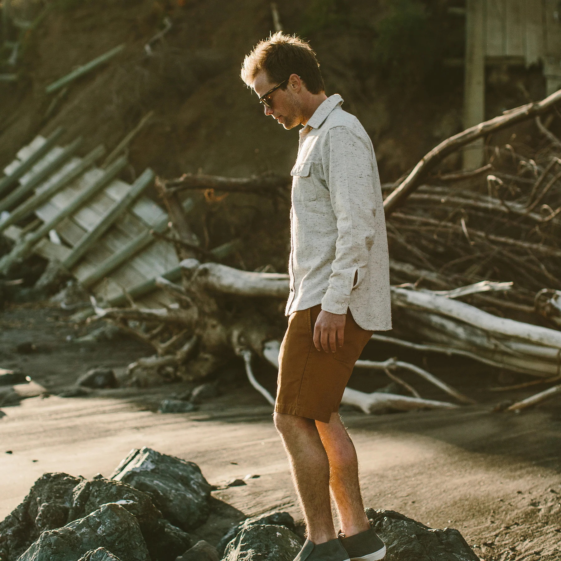 The Sun Down Shirt in Speckled Oatmeal - Image 2