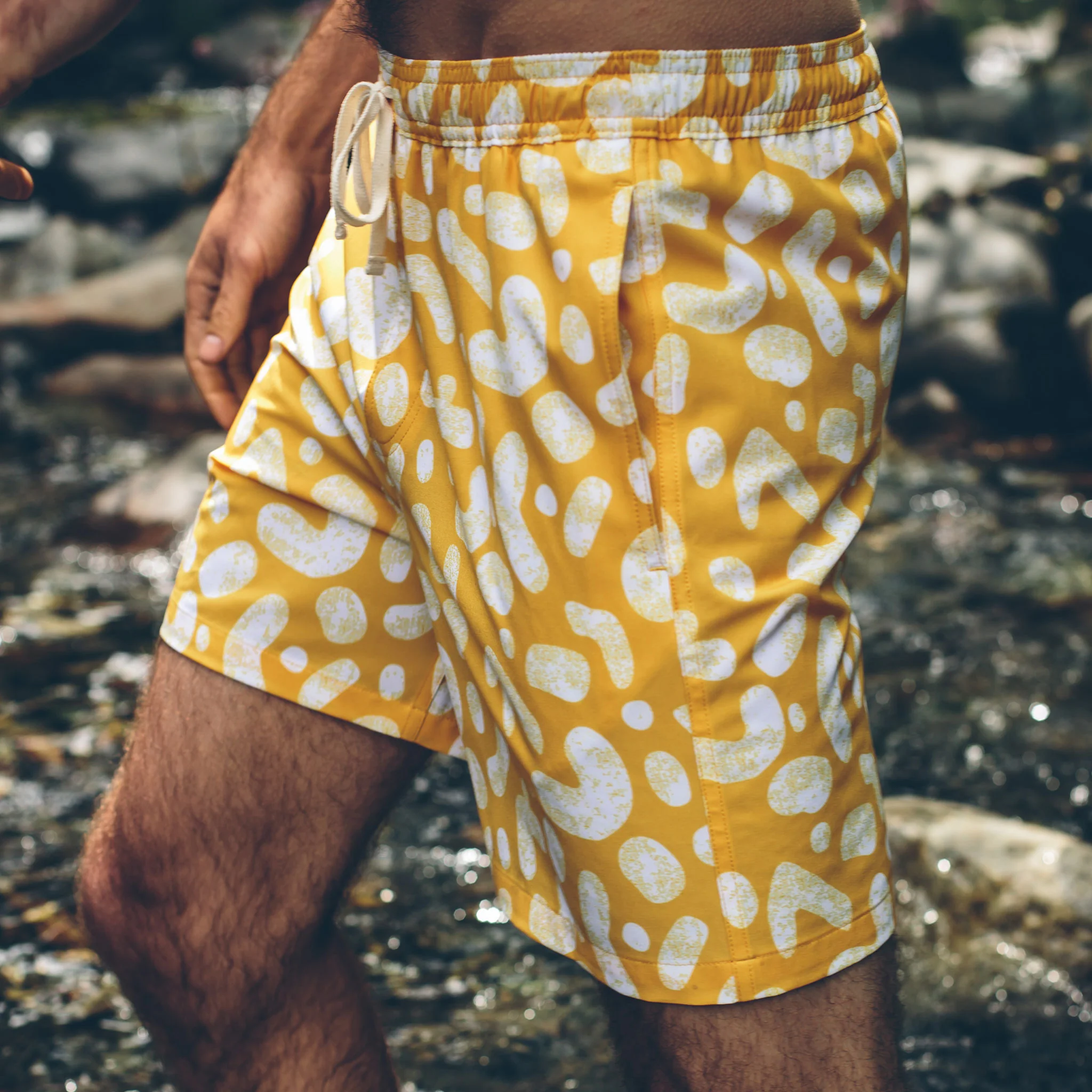 The Yuba Trunk in Yellow Print - Image 3