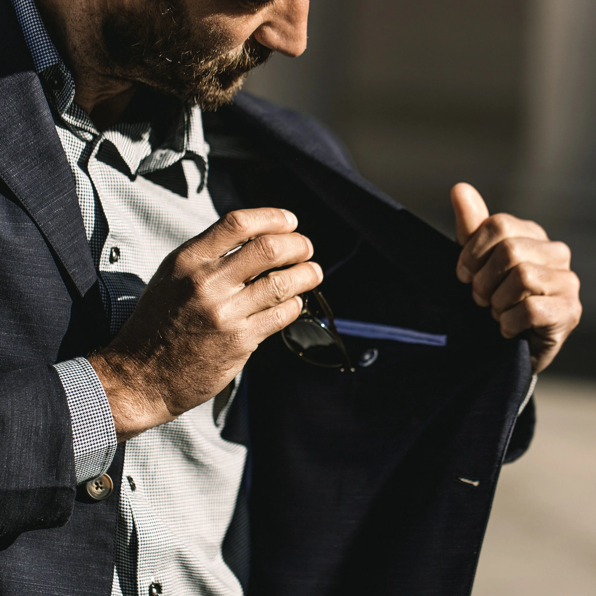 The Telegraph Jacket in Navy Slub - Image 3