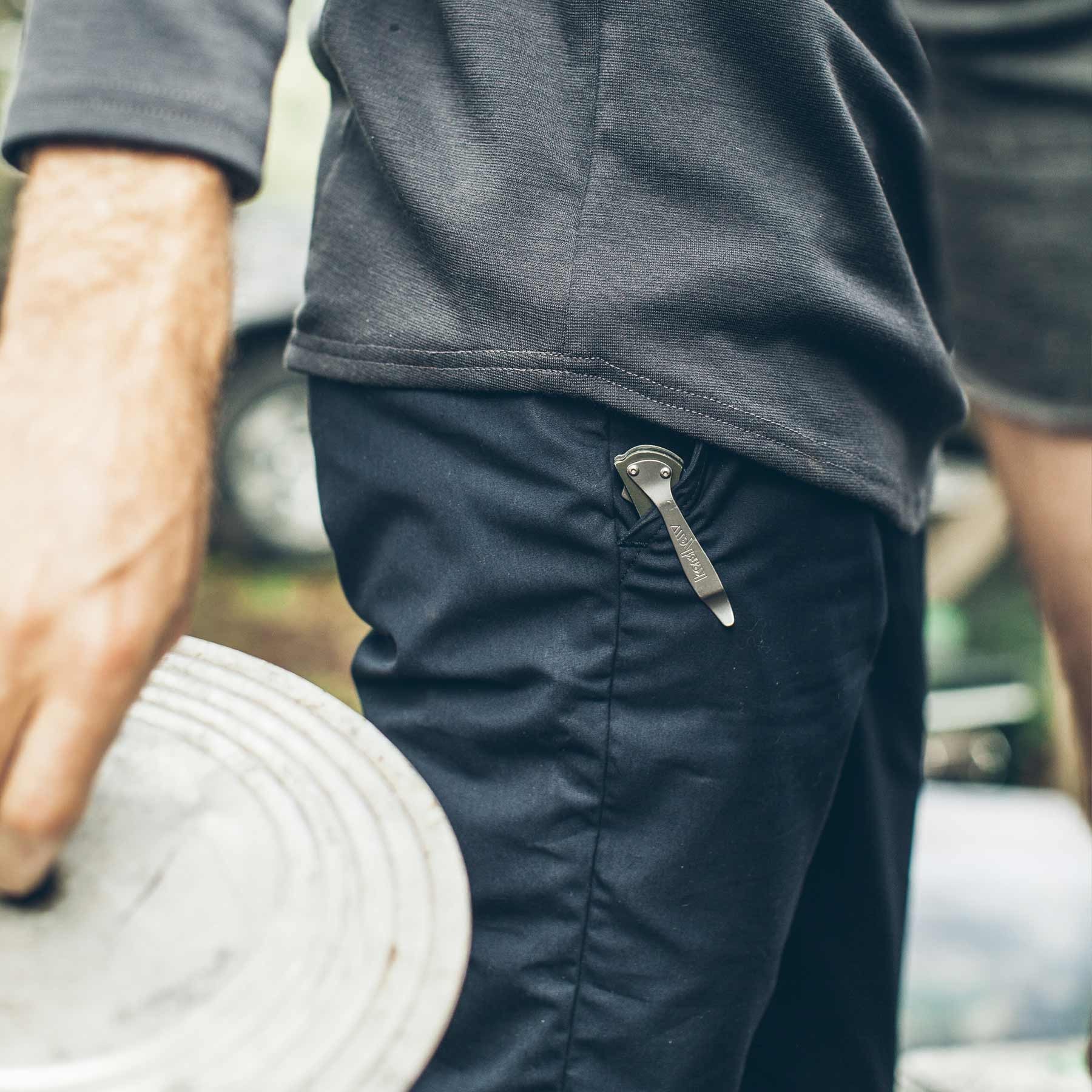The Travel Chino in Navy - Image 3