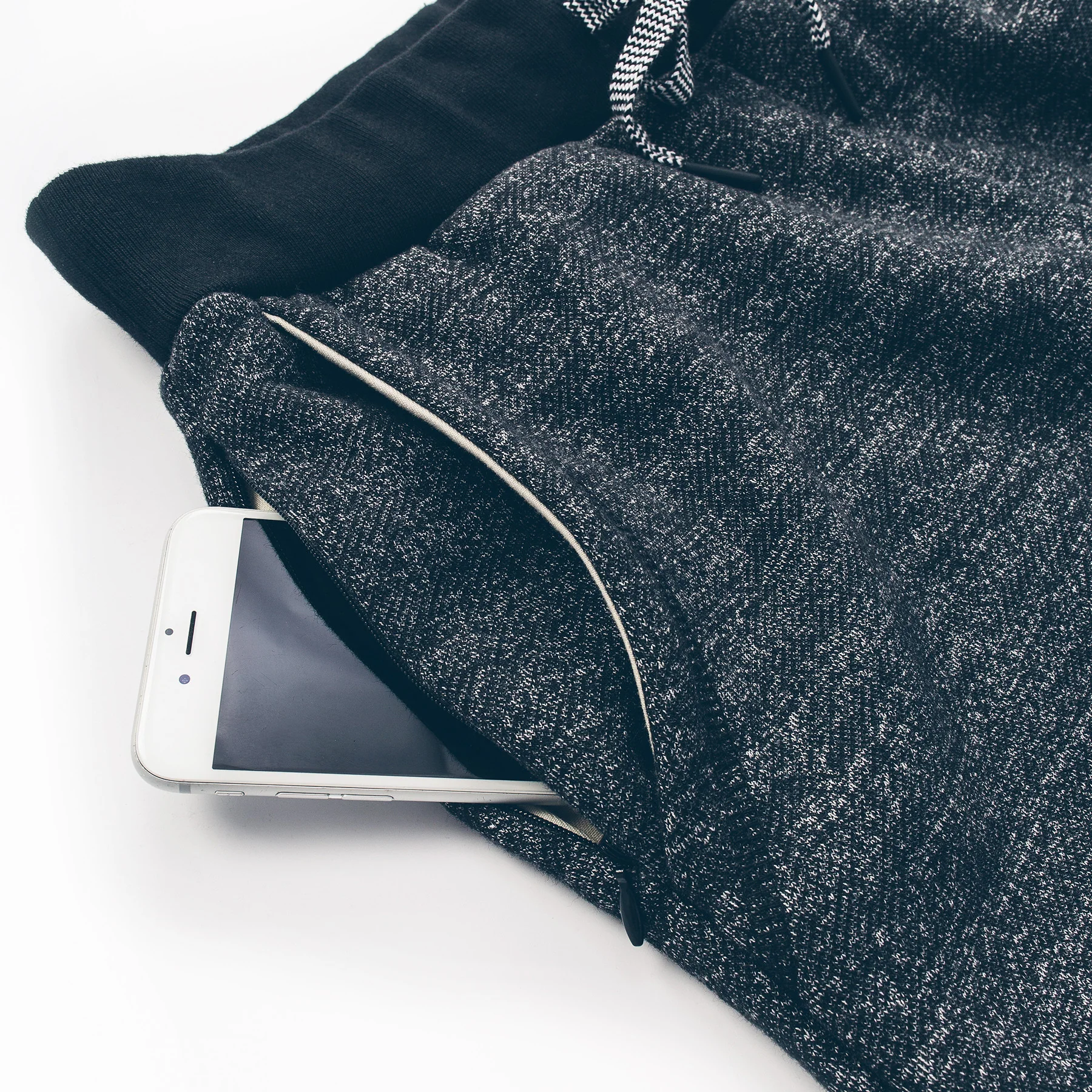 The Travel Pant in Charcoal Fleck Fleece - Image 3