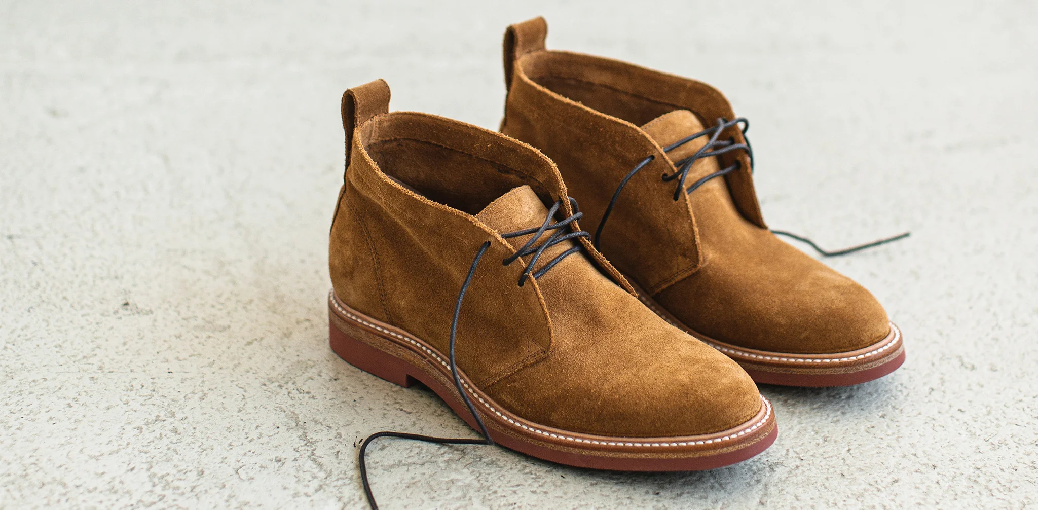 The Unlined Chukka in Butterscotch Weatherproof Suede - Image 10